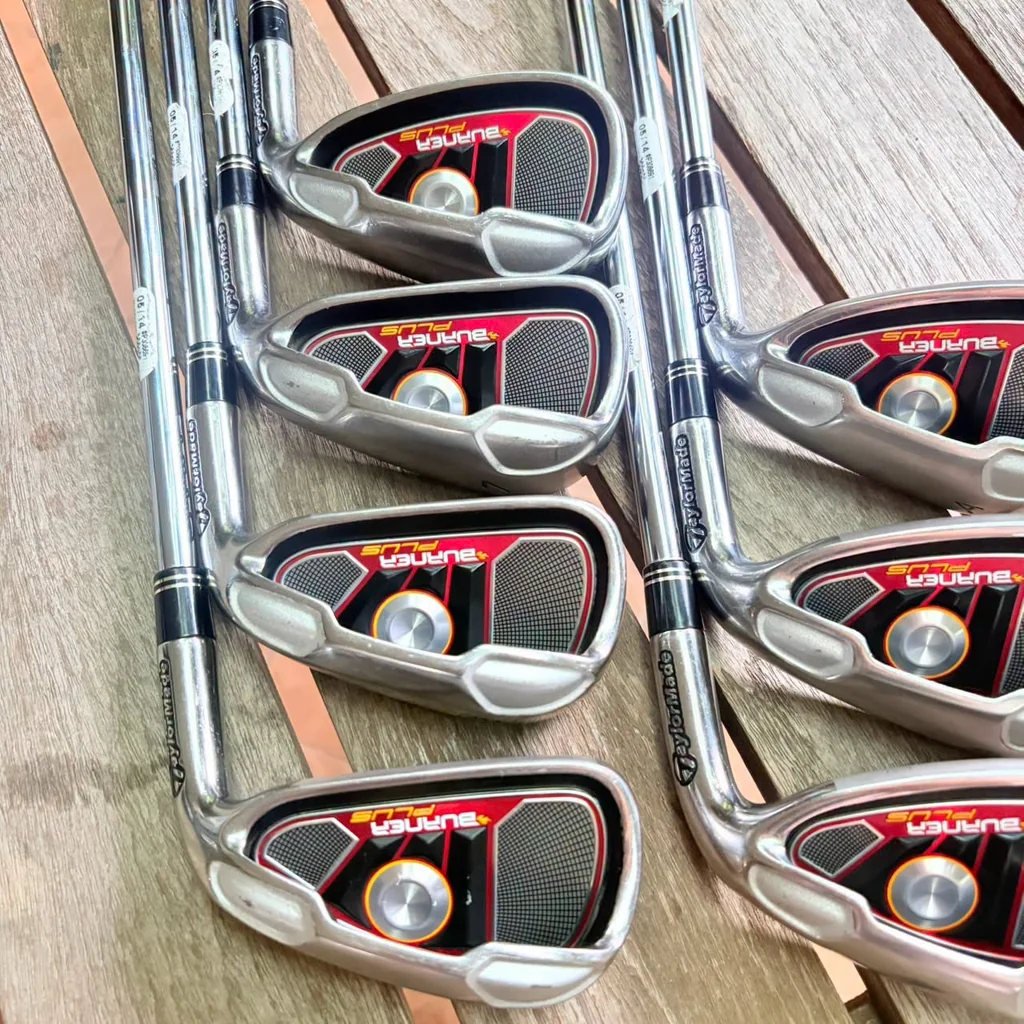 IRON SET TAYLORMADE BURNER PLUS เจ้าแห่งระยะทางและพลังการชดเชย หน้าใบ Oversized IRON SET TAYLORMADE BURNER PLUS เจ้าแห่งระยะทางและพลังการชดเชย หน้าใบ Oversized