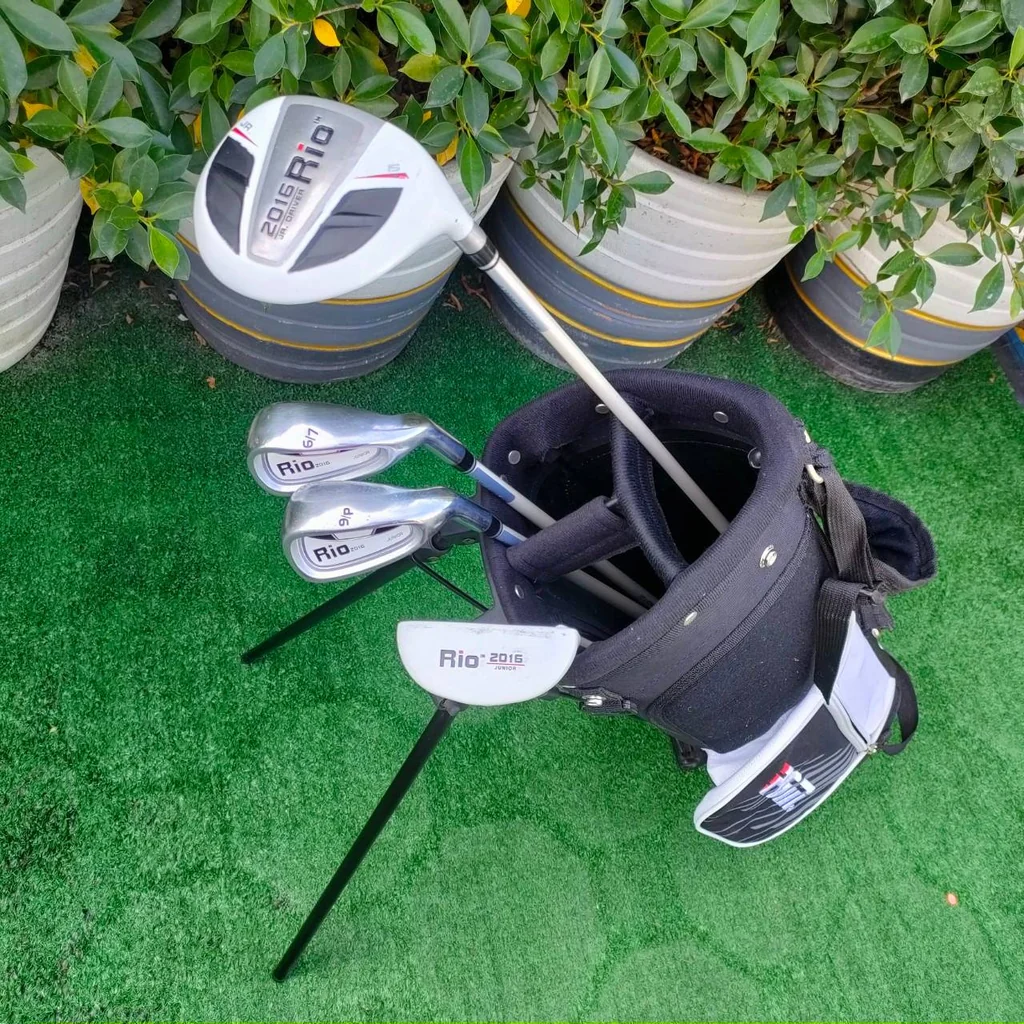 **ไม้กอล์ฟครบชุดสำหรับเด็ก** ไม้กอล์ฟเด็กครบชุด PGM RIO – JRTG004 ช่วงอายุ 5-8 ขวบ **ไม้กอล์ฟครบชุดสำหรับเด็ก** ไม้กอล์ฟเด็กครบชุด PGM RIO – JRTG004 ช่วงอายุ 5-8 ขวบ