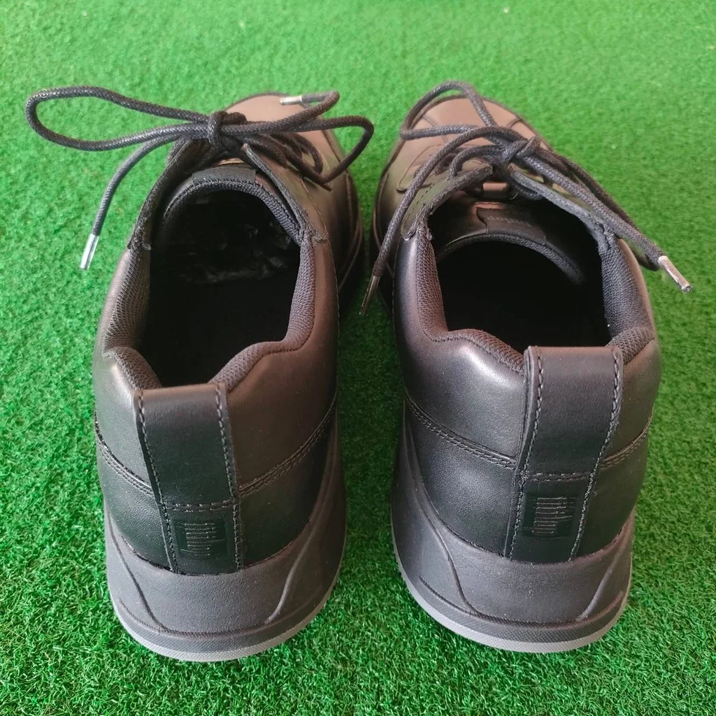 รองเท้ากอล์ฟ FITFLOP ของใหม่ !!! ขนาดไชส์ US10 UK 09 EUR 43 มาพร้อมกล่อง FITFLOP มือหนึ่ง ของแท้ BY NakaraLuxurious รองเท้ากอล์ฟ FITFLOP ของใหม่ !!! ขนาดไชส์ US10 UK 09 EUR 43 มาพร้อมกล่อง FITFLOP มือหนึ่ง ของแท้ BY NakaraLuxurious
