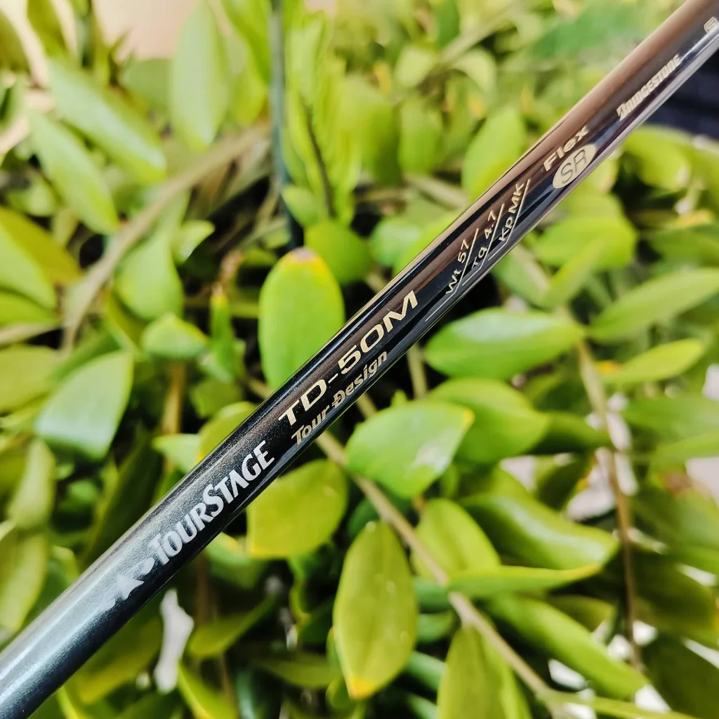 Driver TOURSTAGE V700 GRAVITY CONTROL DESIGN ไม้ญี่ปุ่น ตีง่ายๆ ชดเชยสูง ตีตรงค่ะ ก้านเดิมๆ 57 กรัม FLEX R ไม้กอล์ฟมือสอง ของแท้ BY NakaraLuxurious Driver TOURSTAGE V700 GRAVITY CONTROL DESIGN ไม้ญี่ปุ่น ตีง่ายๆ ชดเชยสูง ตีตรงค่ะ ก้านเดิมๆ 57 กรัม FLEX R ไม้กอล์ฟมือสอง ของแท้ BY NakaraLuxurious