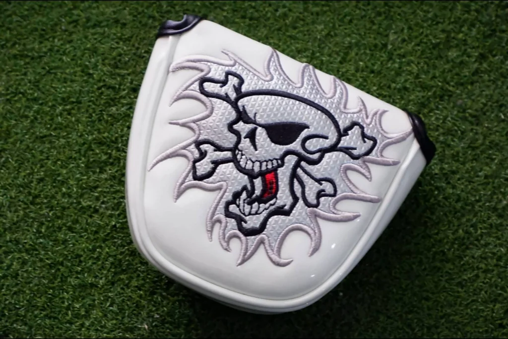COVER PUTTER ลายกระโหลกไขว้ COVER PUTTER ลายกระโหลกไขว้