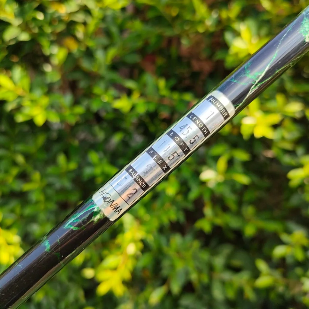 ก้าน HONMA VIZARD ความยาวของก้าน 40.5 เป็นก้านสำหรับใส่ HYBRID FLEX S ก้านดีกว่าก้านโมในท้องตลาดอีกครับ MADE IN JAPAN SAKATA
