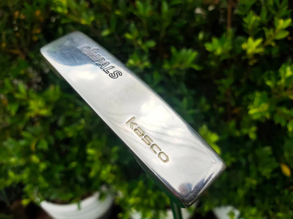 PUTTER KASCO DIMPALS ของผู้หญิง สภาพไม้สวยมาก น้ำหนักดีมากๆ และหน้า MILLED เกาะไลน์มาก ความยาว 33 นิ้ว PUTTER KASCO DIMPALS ของผู้หญิง สภาพไม้สวยมาก น้ำหนักดีมากๆ และหน้า MILLED เกาะไลน์มาก ความยาว 33 นิ้ว