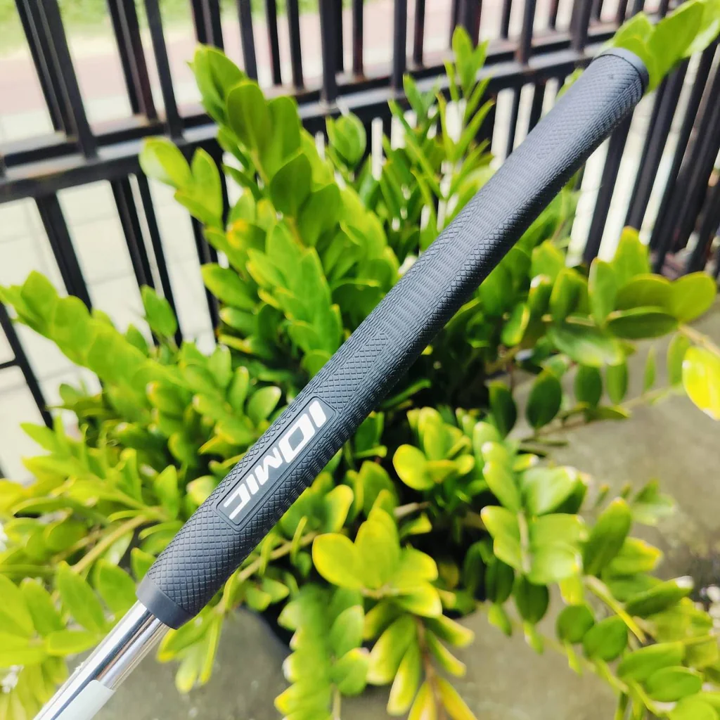 SCOTTY CAMERON SELECT NEWPORT M1 ความยาว 33 นิ้ว ไม้กอล์ฟพรีเมี่ยมญี่ปุ่นมือสอง ของแท้ By NakaraLuxurious SCOTTY CAMERON SELECT NEWPORT M1 ความยาว 33 นิ้ว ไม้กอล์ฟพรีเมี่ยมญี่ปุ่นมือสอง ของแท้ By NakaraLuxurious