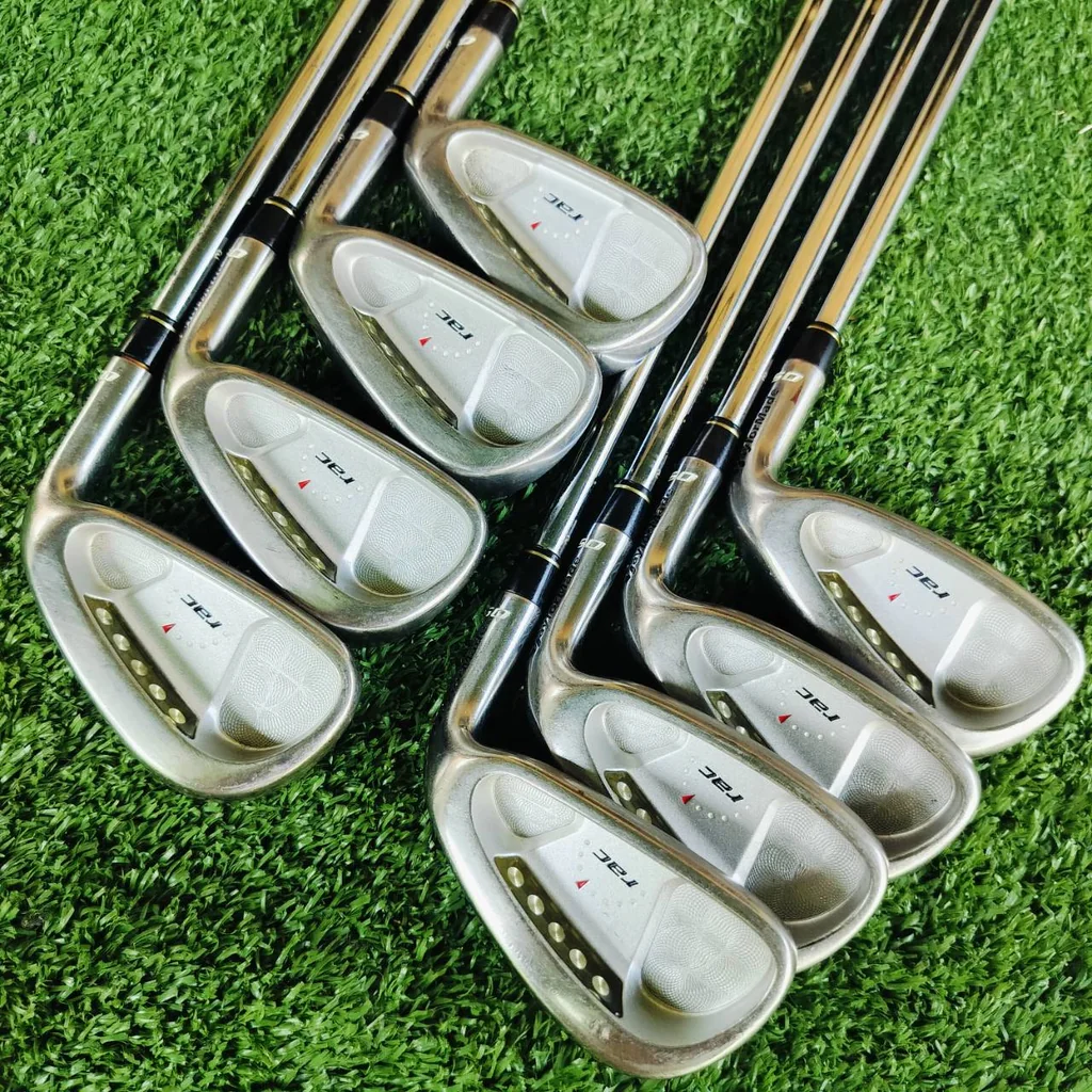 ชุดเหล็ก Taylormade RAC OS ใบใหญ่ ตีไกลกว่าปกติมาก เนื้องจากตุ้มน้ำหนัก ที่ซ่อนอยู่หลังของหน้าไม้ ช่วยให้เข้าแบอลหนักๆ เพิ่มระยะแบบสุดๆ ไม้กอล์ฟพรีเมี่ยมมือสอง ของแท้ By NakaraLuxurious