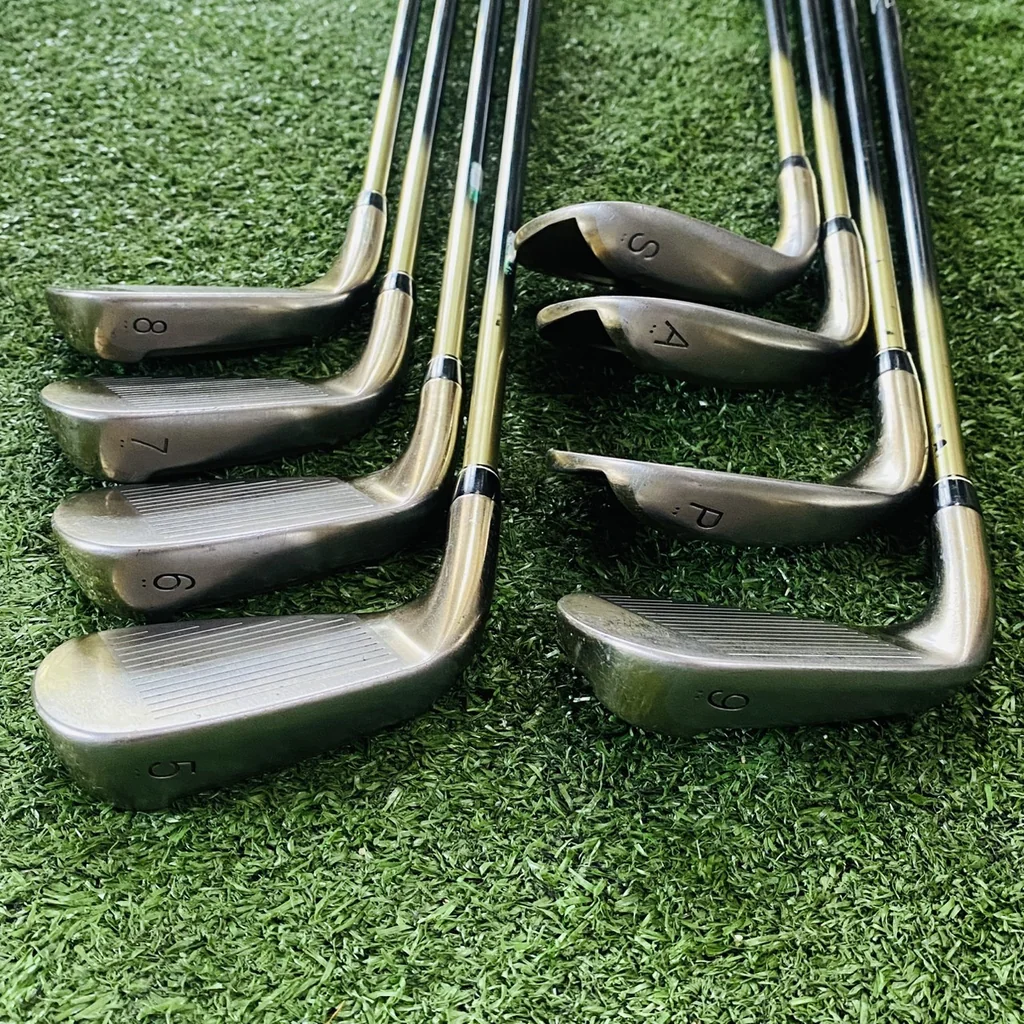 🔥IRON SET PRGR iD NABLA RED (GOLD EDITION) 🏆ของใหม่ชุดนี้ที่ญี่ปุ่นแพงมากๆ ตีดีมากก มีแผ่นหน้าเด้ง 🔥IRON SET PRGR iD NABLA RED (GOLD EDITION) 🏆ของใหม่ชุดนี้ที่ญี่ปุ่นแพงมากๆ ตีดีมากก มีแผ่นหน้าเด้ง