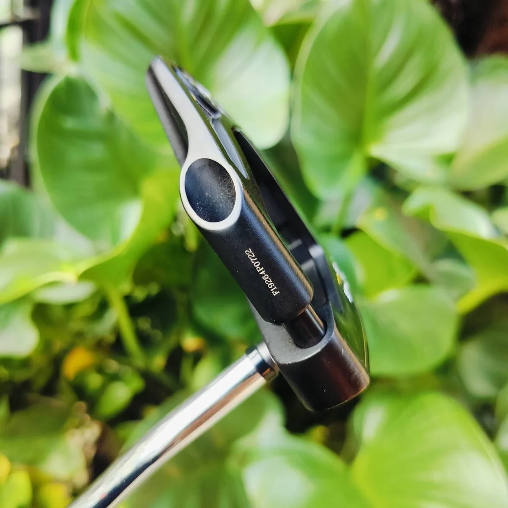 Odyssey Stroke Lab Black Bird Of Prey ความยาว 34 นิ้ว สภาพเดิม COVER เดิม พัตต์แบบเทวดาเดินดิน สุดจริง!!! ไม้กอล์ฟพรีเมี่ยมมือสอง ของแท้ By NakaraLuxurious Odyssey Stroke Lab Black Bird Of Prey ความยาว 34 นิ้ว สภาพเดิม COVER เดิม พัตต์แบบเทวดาเดินดิน สุดจริง!!! ไม้กอล์ฟพรีเมี่ยมมือสอง ของแท้ By NakaraLuxurious