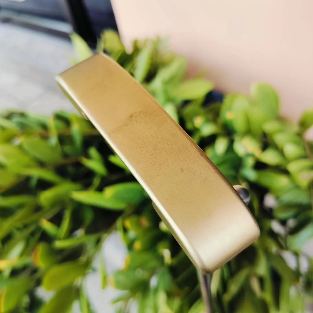 PUTTER HIRO MUTSUMOTO MP-01 สภาพสวยจัด!!! หน้าสลักสัญลักษณ์ HM พรีเมี่ยมจัดๆ สุดยอดปรามาจารย์พัตเตอร์จากญี่ปุ่น ไม้กอล์ฟพรีเมี่ยมมือสอง ของแท้ By NakaraLuxurious PUTTER HIRO MUTSUMOTO MP-01 สภาพสวยจัด!!! หน้าสลักสัญลักษณ์ HM พรีเมี่ยมจัดๆ สุดยอดปรามาจารย์พัตเตอร์จากญี่ปุ่น ไม้กอล์ฟพรีเมี่ยมมือสอง ของแท้ By NakaraLuxurious