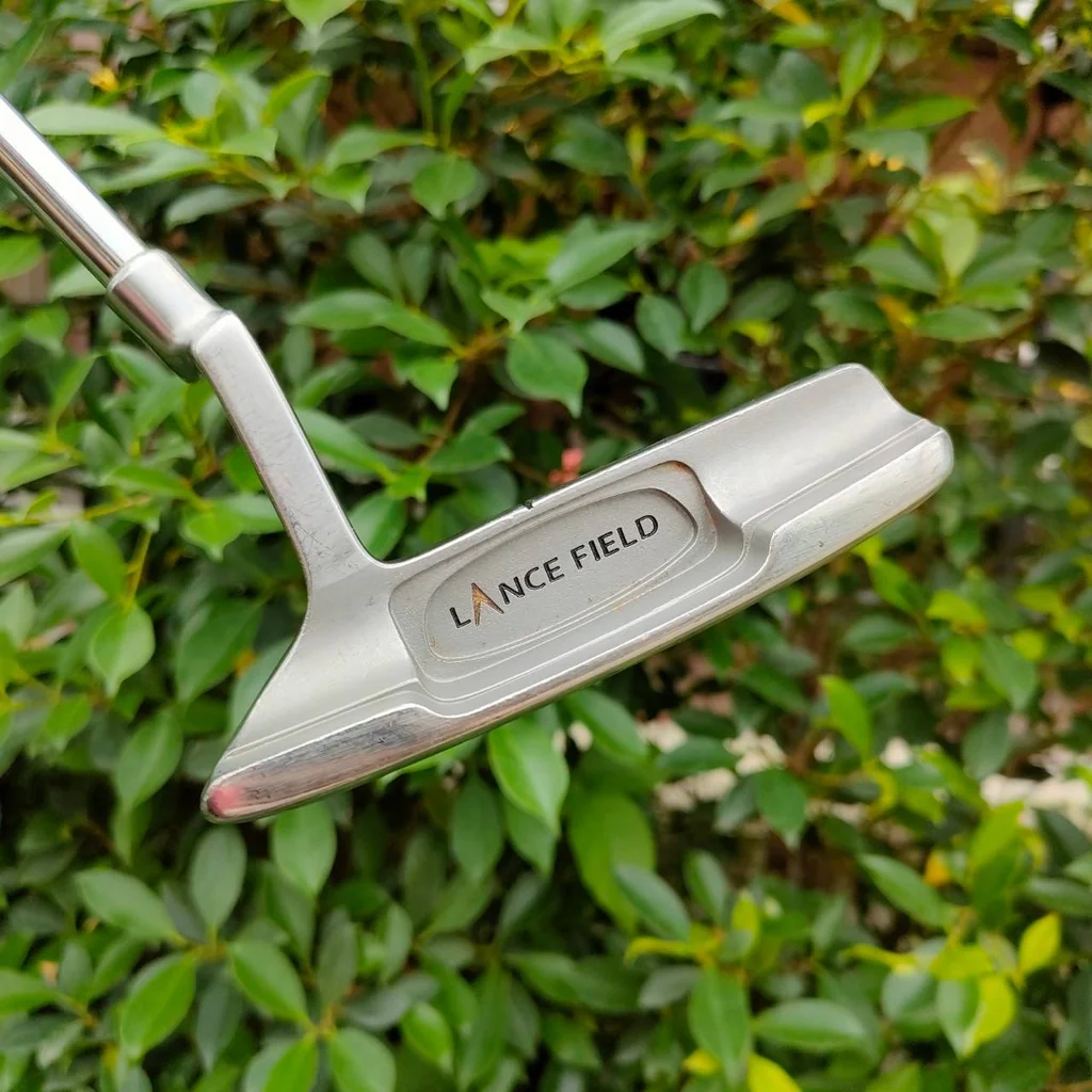 PUTTER LANCE FIELD ความยาว 34 นิ้ว พัตเตอร์หน้า insert และมี MILLED หน้าพัตเตอร์ PUTTER LANCE FIELD ความยาว 34 นิ้ว พัตเตอร์หน้า insert และมี MILLED หน้าพัตเตอร์
