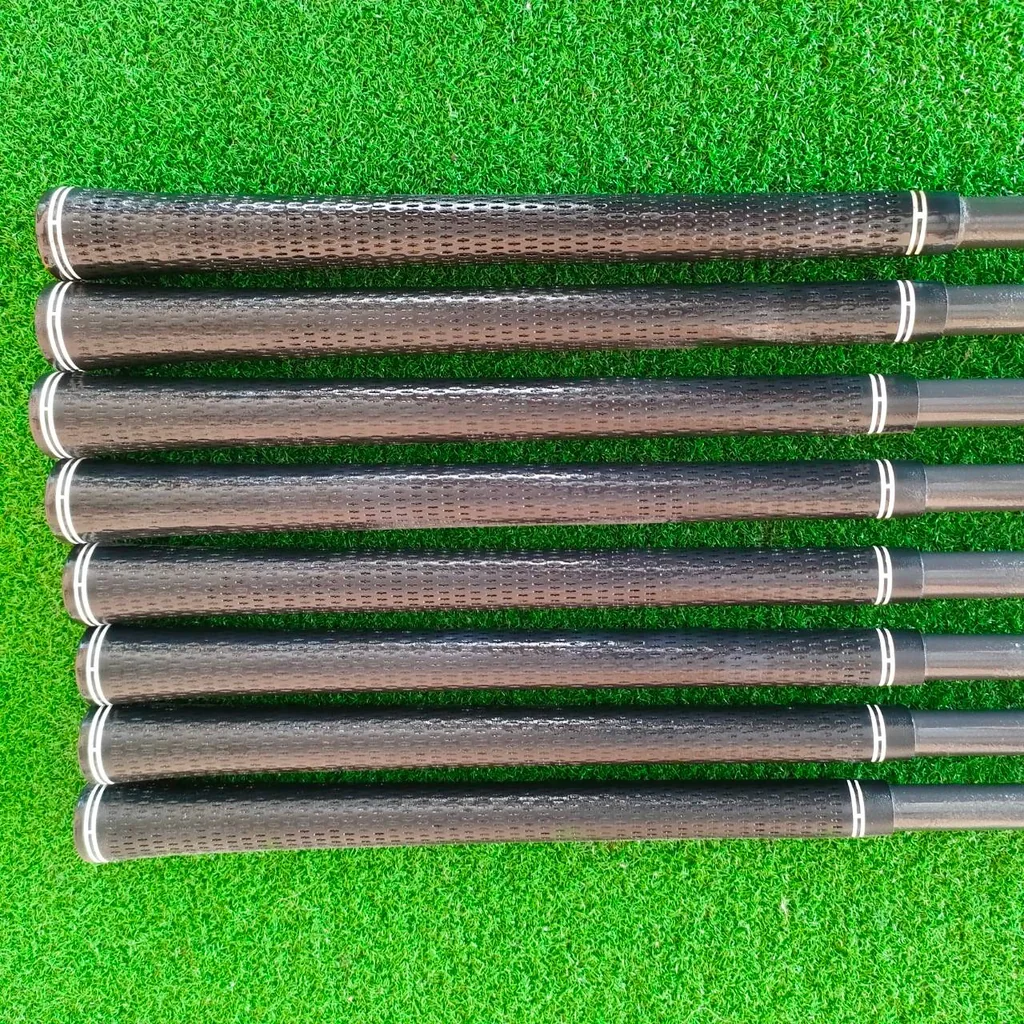 ชุดเหล็ก CLEVELAND CG4 CMM มีเหล็ก 3- 9 เเละ PW ครบชุด ก้าน GRAFALLOY ATTACKLITE FLEX R เหล็กคุณภาพดี เน้นตีง่าย ตีแม่นๆ ตกหยุด ชุดเหล็ก CLEVELAND CG4 CMM มีเหล็ก 3- 9 เเละ PW ครบชุด ก้าน GRAFALLOY ATTACKLITE FLEX R เหล็กคุณภาพดี เน้นตีง่าย ตีแม่นๆ ตกหยุด