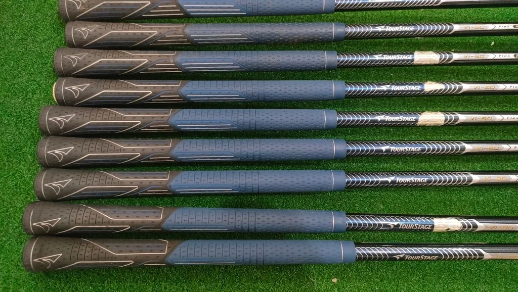 IRON SET BRIDGESTONE TOUR STAGE VIQ IRON SET BRIDGESTONE TOUR STAGE VIQ