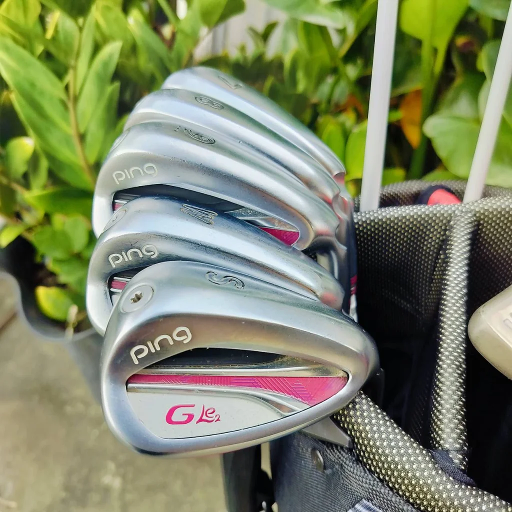 ไม้กอล์ฟสำหรับผู้หญิงครบชุด PING GLE2 LADY สุดยอดเทคโนโลยีของ PING ไม่แพ้ ซีรี่ย์ G ของผู้ชาย ตอบสนองความต้องการของท่านนักกอล์ฟสุภาพสตรี ให้มีความสุขในเกมส์การเล่นกอล์ฟมากยิ่งขึ้น ไม้กอล์ฟพรีเมี่ยมมือสอง ของแท้ By NakaraLuxurious ไม้กอล์ฟสำหรับผู้หญิงครบชุด PING GLE2 LADY สุดยอดเทคโนโลยีของ PING ไม่แพ้ ซีรี่ย์ G ของผู้ชาย ตอบสนองความต้องการของท่านนักกอล์ฟสุภาพสตรี ให้มีความสุขในเกมส์การเล่นกอล์ฟมากยิ่งขึ้น ไม้กอล์ฟพรีเมี่ยมมือสอง ของแท้ By NakaraLuxurious