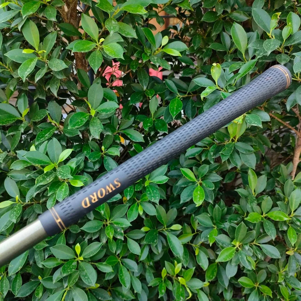 DRIVER SWORD IZU TYPE.7 องศา 10 ก้าน SWORD GOLD LIGHT FLEX R2 DRIVER SWORD IZU TYPE.7 องศา 10 ก้าน SWORD GOLD LIGHT FLEX R2