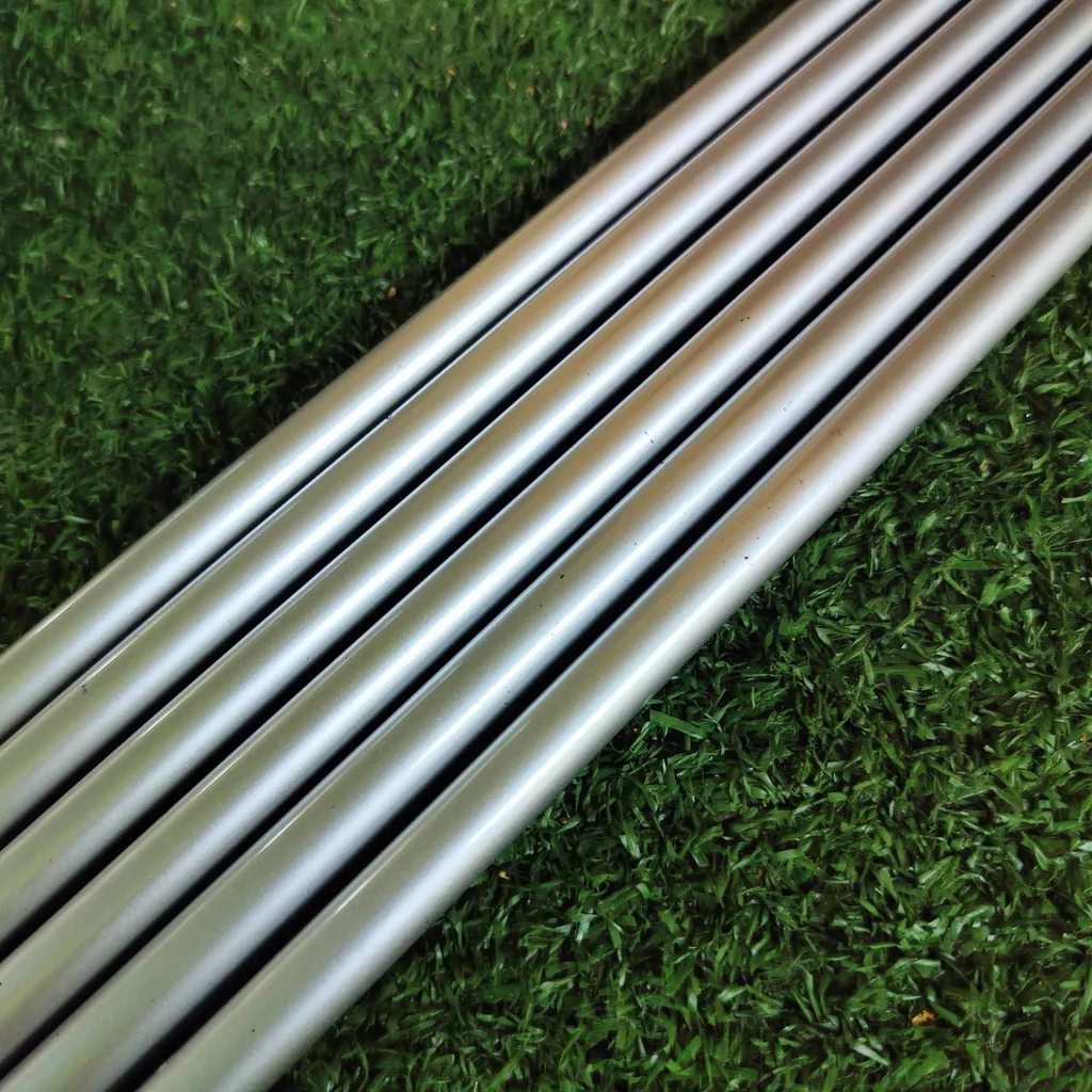 ก้านไม้กอล์ฟเด็กสำหรับใส่ชุดเหล็ก ก้าน U.S.KIDS GOLF 60" ULTRA LIGHT WT-10 ความยาวก้าน 34 นิ้ว สำหรับน้องที่มีความสูง 152-160 เซนติเมตร ก้านไม้กอล์ฟพรีเมี่ยมมือหนึ่ง ของแท้ By NakaraLuxurious ก้านไม้กอล์ฟเด็กสำหรับใส่ชุดเหล็ก ก้าน U.S.KIDS GOLF 60" ULTRA LIGHT WT-10 ความยาวก้าน 34 นิ้ว สำหรับน้องที่มีความสูง 152-160 เซนติเมตร ก้านไม้กอล์ฟพรีเมี่ยมมือหนึ่ง ของแท้ By NakaraLuxurious