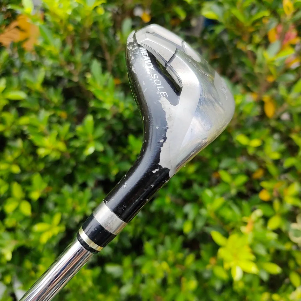 HYBRID 4 WILSON STAFF HEAVY SOLE ก้าน GRAPHITE FEEL HH HALF องศา 24 เป็นก้านสุดยอดเทคโนโลยี ครึ่งเหล็ก ครึ่งกราไฟต์ ทำให้ตีแม่นธงมากขึ้น ในระยะ 200 + - แม่นกรีน เหมือนตีเหล็กวางเลย แต่ตีง่ายกว่าเหล็กมากครับ HYBRID 4 WILSON STAFF HEAVY SOLE ก้าน GRAPHITE FEEL HH HALF องศา 24 เป็นก้านสุดยอดเทคโนโลยี ครึ่งเหล็ก ครึ่งกราไฟต์ ทำให้ตีแม่นธงมากขึ้น ในระยะ 200 + - แม่นกรีน เหมือนตีเหล็กวางเลย แต่ตีง่ายกว่าเหล็กมากครับ