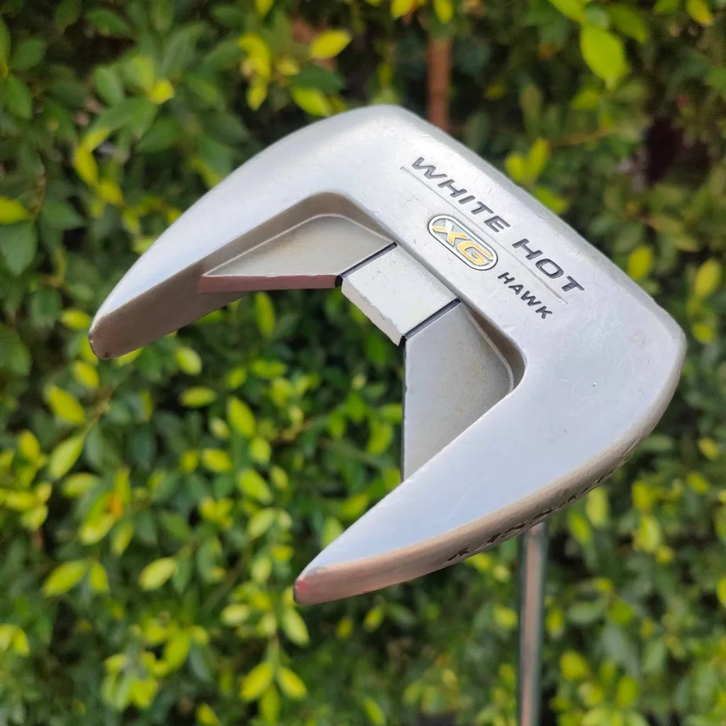 PUTTER ODYSSEY WHITE HOT XG HAWK ความยาว 35 นิ้ว ใส่กริพ GOLF PRIDE กริพสวยมาก ใช้ดีมาก และแพงมาก รุ่นนี้เป็นสุดยอดของสุดยอด ไม้กอล์ฟมือสอง ของแท้ BY NakaraLuxurious PUTTER ODYSSEY WHITE HOT XG HAWK ความยาว 35 นิ้ว ใส่กริพ GOLF PRIDE กริพสวยมาก ใช้ดีมาก และแพงมาก รุ่นนี้เป็นสุดยอดของสุดยอด ไม้กอล์ฟมือสอง ของแท้ BY NakaraLuxurious