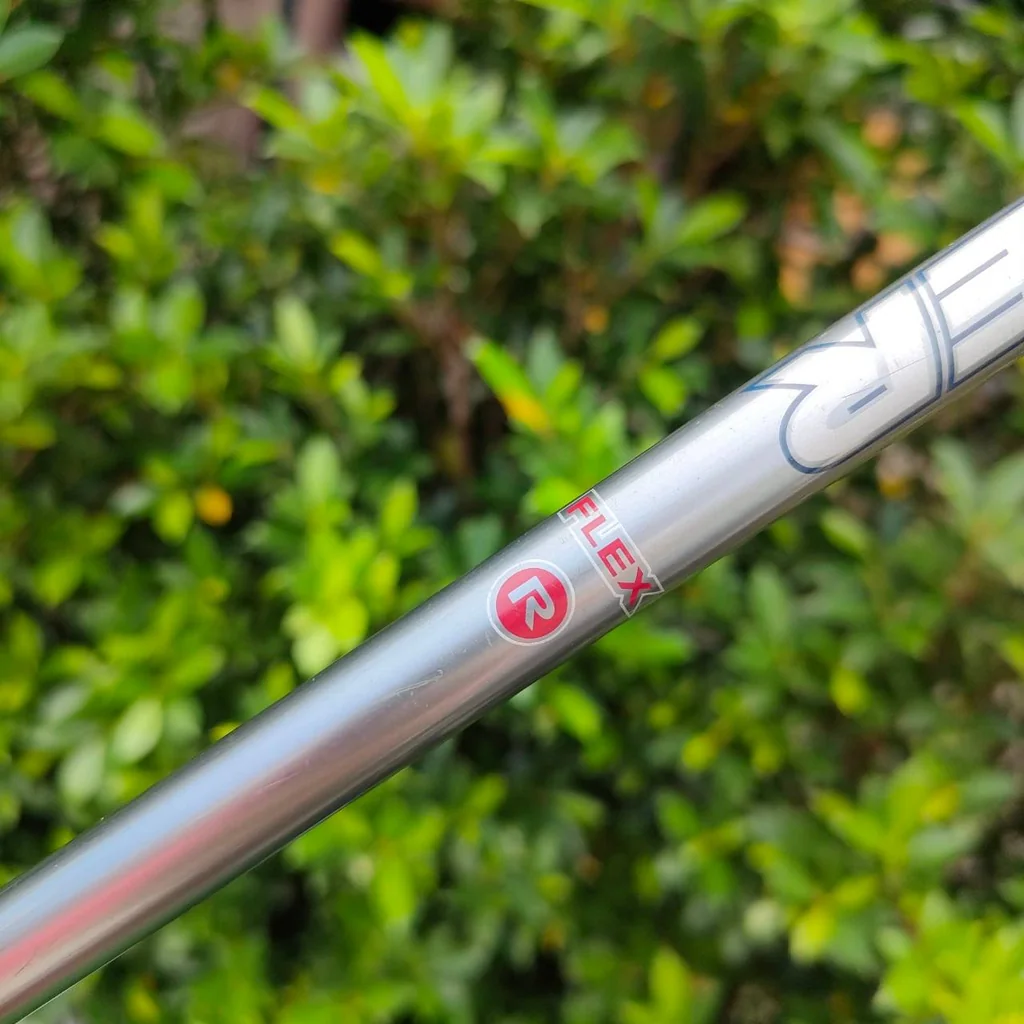 DRIVER CLEVELAND TI 460 ก้าน LAUNCHER FLEX R องศา 10.5 หัวใหญ่รุ่นนี้หน้าเด้งตีไกลมากๆ สภาพสวยเดิมมากๆ Cover เดิมๆเลยครับ DRIVER CLEVELAND TI 460 ก้าน LAUNCHER FLEX R องศา 10.5 หัวใหญ่รุ่นนี้หน้าเด้งตีไกลมากๆ สภาพสวยเดิมมากๆ Cover เดิมๆเลยครับ