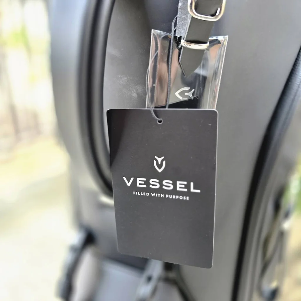 ถุงกอล์ฟ VESSEL Player V 8.5 2025 ของใหม่ สวยจัด!!! รุ่นใหม่ล่าสุด!!! ** มีตำหนิที่ COVER เกิดจากการขนส่ง ** ลดราคาพิเศษที่สุด!!! ถุงกอล์ฟ VESSEL Player V 8.5 2025 ของใหม่ สวยจัด!!! รุ่นใหม่ล่าสุด!!! ** มีตำหนิที่ COVER เกิดจากการขนส่ง ** ลดราคาพิเศษที่สุด!!!