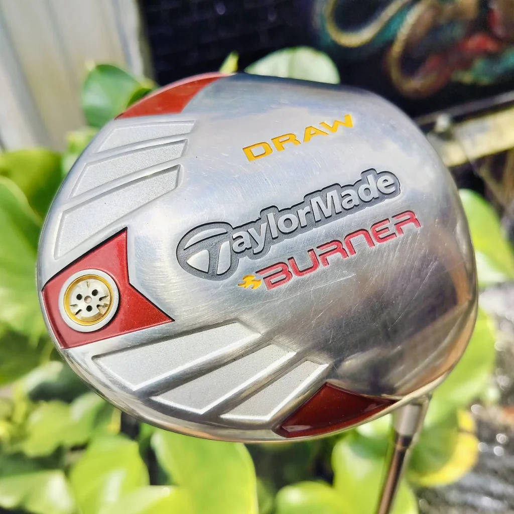 Driver Taylormade BURNER DRAW เป็นรุ่นที่แก้ปัญหาสำหรับคนชอบตีเฟด กระดองเคฟล่า จุด CG ต่ำ หัวใหญ่ หน้าสวีตสปอตกว้างเน้นตีง่ายๆค่ะ ระยะมาเต็มด้วยค่ะ องศา 9.5 ก้าน FUJIKURA FLEX R 50 กรัม ไม้กอล์ฟพรีเมี่ยมมือสอง ของแท้ By NakaraLuxurious Driver Taylormade BURNER DRAW เป็นรุ่นที่แก้ปัญหาสำหรับคนชอบตีเฟด กระดองเคฟล่า จุด CG ต่ำ หัวใหญ่ หน้าสวีตสปอตกว้างเน้นตีง่ายๆค่ะ ระยะมาเต็มด้วยค่ะ องศา 9.5 ก้าน FUJIKURA FLEX R 50 กรัม ไม้กอล์ฟพรีเมี่ยมมือสอง ของแท้ By NakaraLuxurious