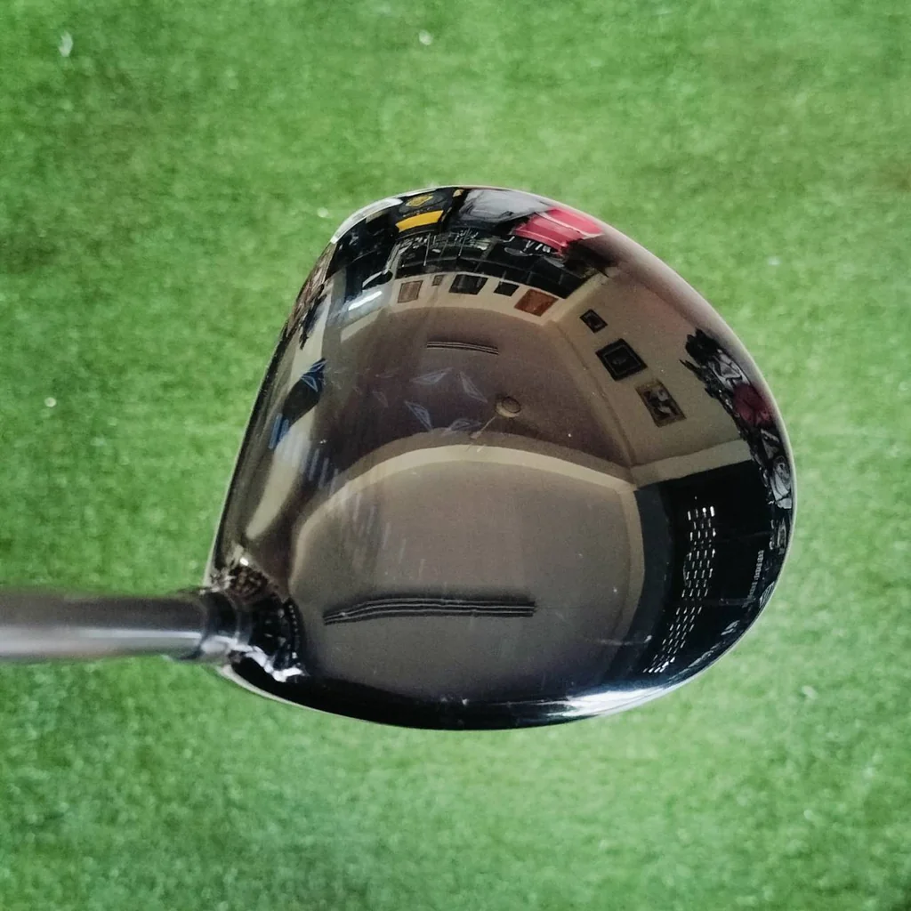 Tourstage ViQ Driver เป็นไดรเวอร์จากแบรนด์ญี่ปุ่นที่ออกแบบมาเพื่อช่วยให้นักกอล์ฟสามารถตีลูกได้ไกลและตรงมากขึ้น โดยเน้นความรู้สึกนุ่มนวลและความมั่นใจในการสวิง ไม้กอล์ฟพรีเมี่ยมมือสอง ของแท้ By NakaraLuxurious Tourstage ViQ Driver เป็นไดรเวอร์จากแบรนด์ญี่ปุ่นที่ออกแบบมาเพื่อช่วยให้นักกอล์ฟสามารถตีลูกได้ไกลและตรงมากขึ้น โดยเน้นความรู้สึกนุ่มนวลและความมั่นใจในการสวิง ไม้กอล์ฟพรีเมี่ยมมือสอง ของแท้ By NakaraLuxurious