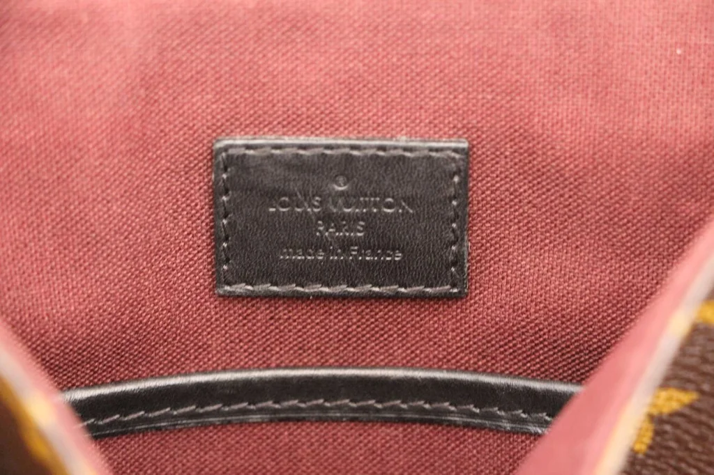 มือสอง Louis Vuitton Bass Marcassar Monogram PM กระเป๋าสะพายผู้ชายทรง Messenger ใบเล็ก