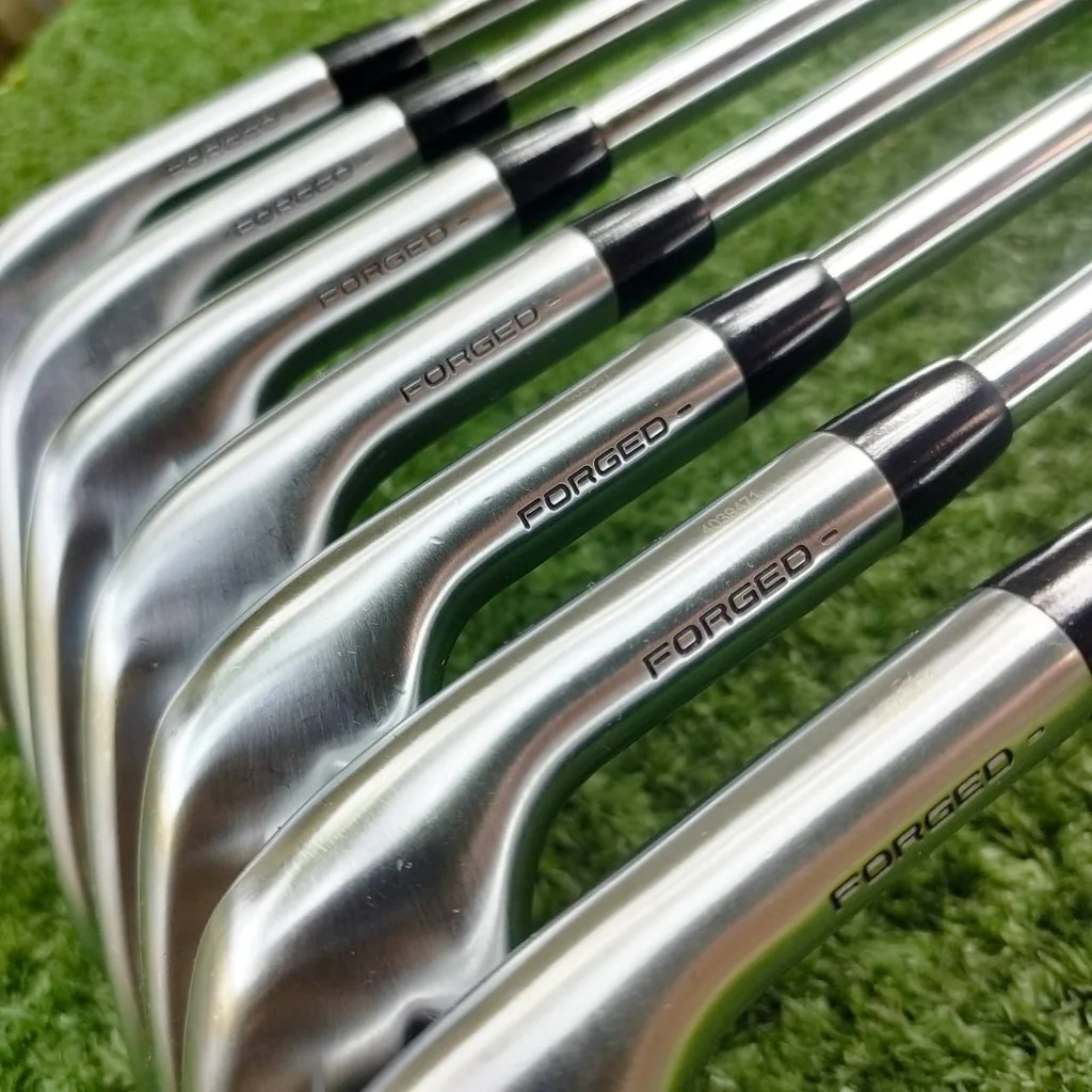 TITLEIST T100S FORGED (รุ่นปี 2022) เป็นรุ่นใหม่ สวยจัดๆ และเป็นชุดใหญ่สุด มีตั้งแต่เหล็ก 5 - PW (องศา44) และยังมี WEDGE องศา 48 ให้ด้วยอีกหนึ่งชิ้น ห้านสุดยอดพรีเมี่ยม PROJECT X 5.5 ก้านรุ่นใหม่ LZ LOARDING ZONE TITLEIST T100S FORGED (รุ่นปี 2022) เป็นรุ่นใหม่ สวยจัดๆ และเป็นชุดใหญ่สุด มีตั้งแต่เหล็ก 5 - PW (องศา44) และยังมี WEDGE องศา 48 ให้ด้วยอีกหนึ่งชิ้น ห้านสุดยอดพรีเมี่ยม PROJECT X 5.5 ก้านรุ่นใหม่ LZ LOARDING ZONE