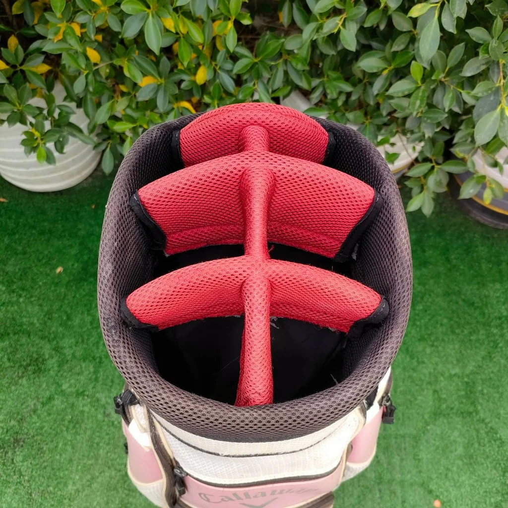 ถุงกอล์ฟ CALLAWAY แท้ DIABLO OCTANE มือสอง ใช้งานได้ปกติ สีเริ่มซีดครับ ถุงกอล์ฟ CALLAWAY แท้ DIABLO OCTANE มือสอง ใช้งานได้ปกติ สีเริ่มซีดครับ