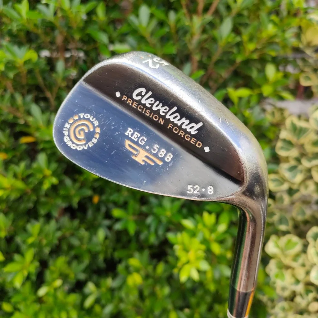WEDGE CLEVELAND REG 588 องศา 52 BOUNCE 8 FLEX WEDGE รุ่นนี้ดังสุดๆ PRECISION FORGED นุ่มจัด ZIP GROOVE ร่องสี่เหลี่ยมสปินจัดมาก WEDGE CLEVELAND REG 588 องศา 52 BOUNCE 8 FLEX WEDGE รุ่นนี้ดังสุดๆ PRECISION FORGED นุ่มจัด ZIP GROOVE ร่องสี่เหลี่ยมสปินจัดมาก