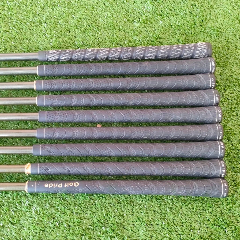 ชุดเหล็ก CALLWAY PAT PEND USA มีเหล็ก 3-9 เเละ PW SW ชุดเหล็ก CALLWAY PAT PEND USA มีเหล็ก 3-9 เเละ PW SW