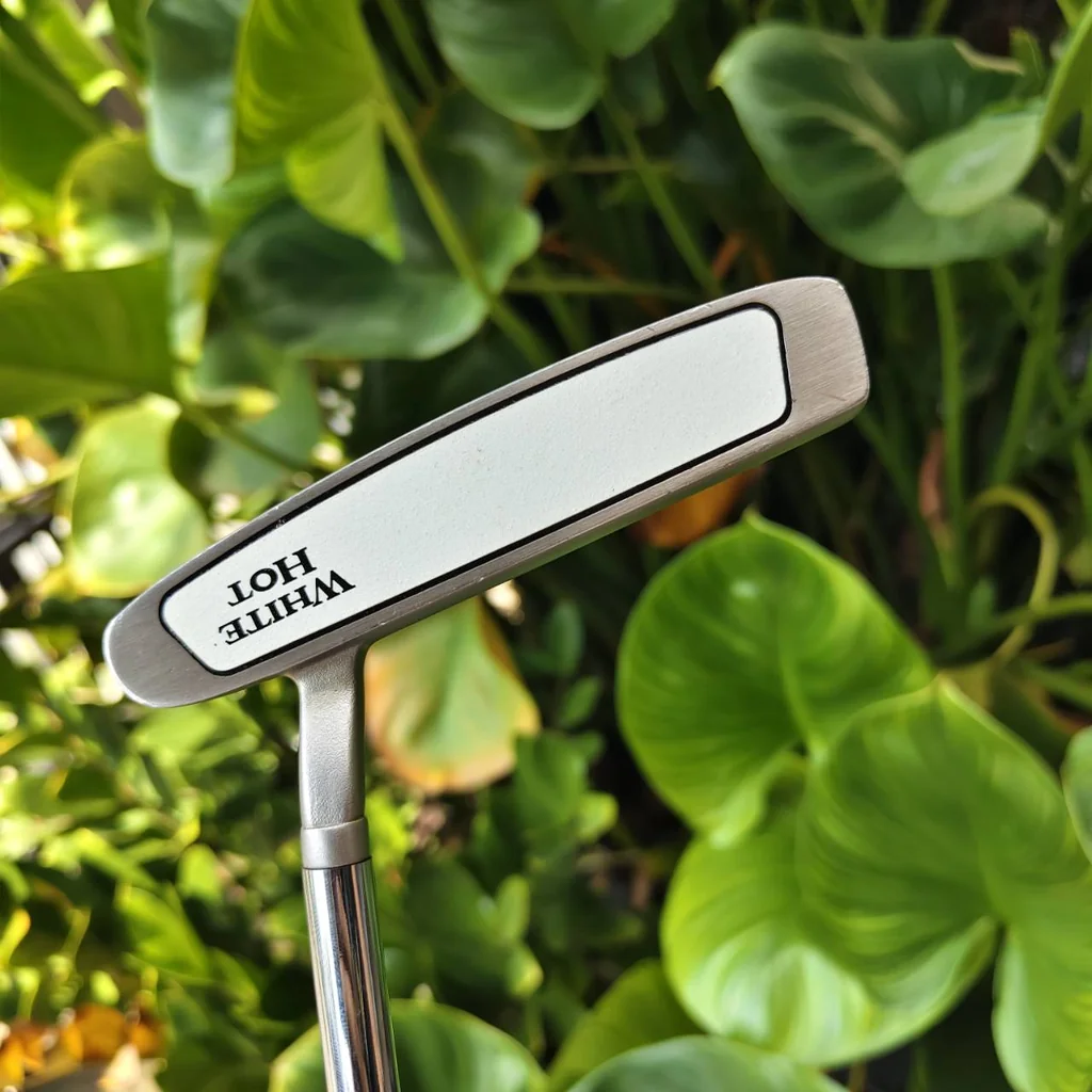 PUTTER Odyssey White Hot #2 ให้ความรู้สึก (feel) เสียง (sound) ที่ยอดเยี่ยมและสม่ำเสมอ PUTTER Odyssey White Hot #2 ให้ความรู้สึก (feel) เสียง (sound) ที่ยอดเยี่ยมและสม่ำเสมอ