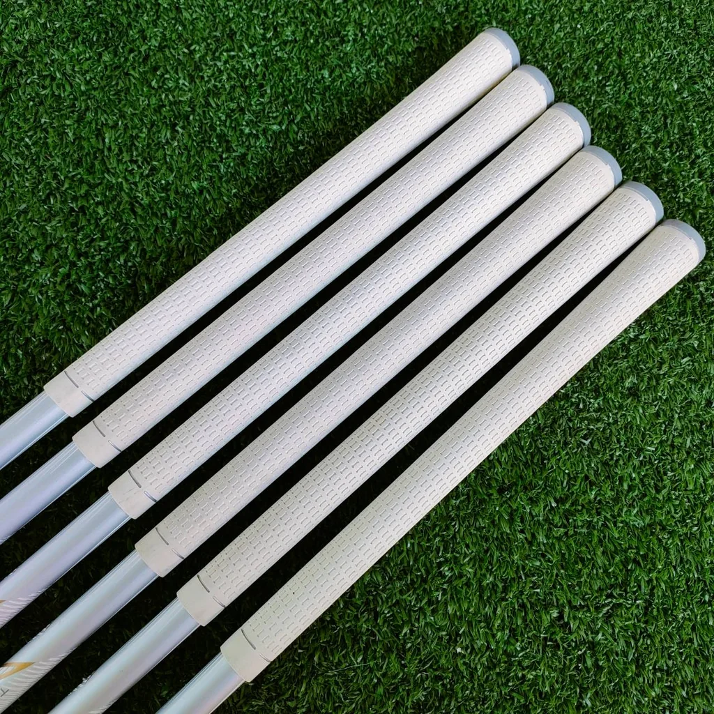 ** ไม้กอล์ฟสำหรับผู้หญิง ** ชุดเหล็ก Taylormade M2 ก้าน TM7-316 FLEX LADY ก้านเบามาก ตีสบาย สปีดน้อย ก็สามารถตีได้ระยะ เร่งสปีดได้ดี สภาพสวย กริพสวยเดิมทุกอย่าง ไม้กอล์ฟพรีเมี่ยมมือสอง ของแท้ By NakaraLuxurious ** ไม้กอล์ฟสำหรับผู้หญิง ** ชุดเหล็ก Taylormade M2 ก้าน TM7-316 FLEX LADY ก้านเบามาก ตีสบาย สปีดน้อย ก็สามารถตีได้ระยะ เร่งสปีดได้ดี สภาพสวย กริพสวยเดิมทุกอย่าง ไม้กอล์ฟพรีเมี่ยมมือสอง ของแท้ By NakaraLuxurious
