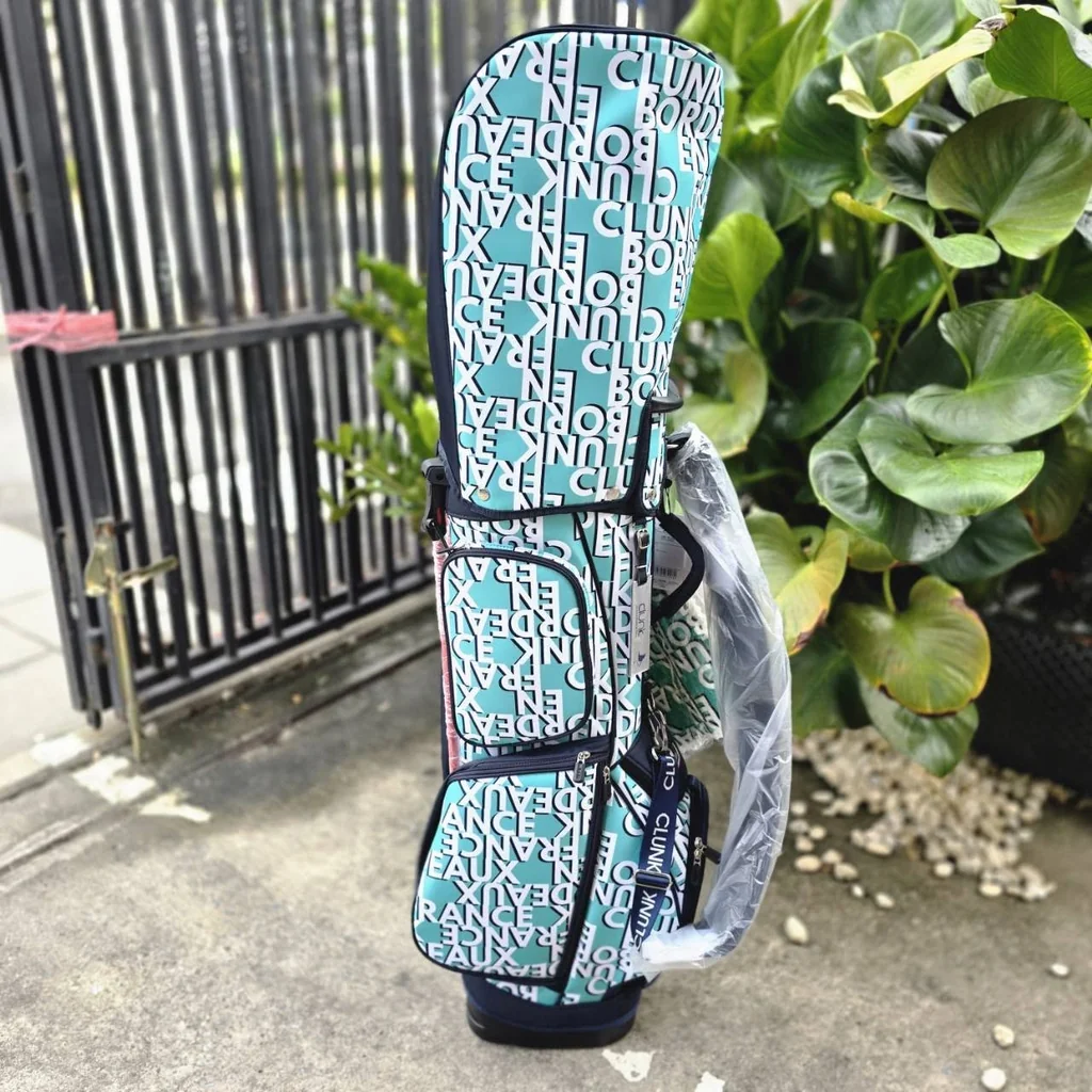 ถุงกอล์ฟ CLUNK Stand Caddy Bag 9.0 Type CL5MNC09 ของใหม่ ของแท้ ส่งตรงจากประเทศญี่ปุ่น น้ำหนักเบามาก เพียงแค่ 3.3 กิโลกรัม ถุงกอล์ฟ CLUNK Stand Caddy Bag 9.0 Type CL5MNC09 ของใหม่ ของแท้ ส่งตรงจากประเทศญี่ปุ่น น้ำหนักเบามาก เพียงแค่ 3.3 กิโลกรัม