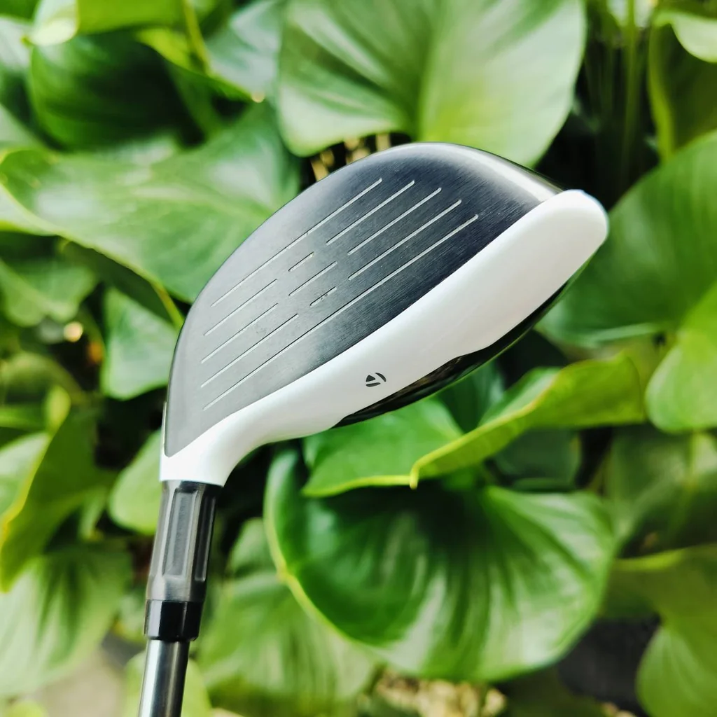 FW5 TAYLORMADE M2 องศา 18 ก้าน M2 REAX 55 FLEX R มาพร้อม COVER เดิมๆ เพิ่มสปีดให้เร็วขึ้น ไม้กอล์ฟพรีเมี่ยมมือสอง ของแท้ By NakaraLuxurious FW5 TAYLORMADE M2 องศา 18 ก้าน M2 REAX 55 FLEX R มาพร้อม COVER เดิมๆ เพิ่มสปีดให้เร็วขึ้น ไม้กอล์ฟพรีเมี่ยมมือสอง ของแท้ By NakaraLuxurious
