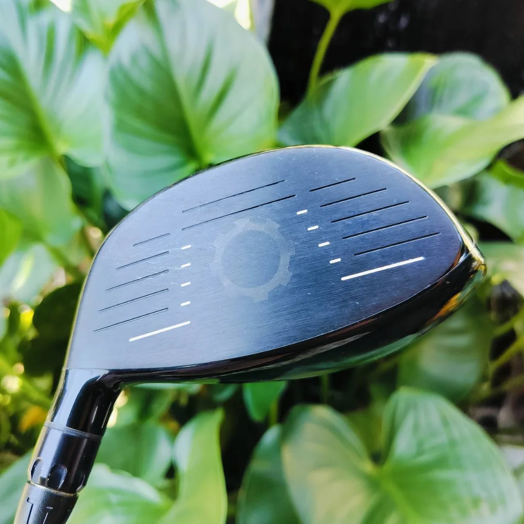 Driver Nike SQ Machspeed Black ก้าน FUBUKI FLEX R องศา 9.5 และไขปรับได้เยอะมากค่ะรุ่นนี้ ตีมันส์มากๆ ตีไกลได้ระยะ และตีง่าย ได้วิถีลูกที่ดีที่สุด สปีดบอลดีมากๆ ไม้กอล์ฟพรีเมี่ยมมือสอง ของแท้ By NakaraLuxurious