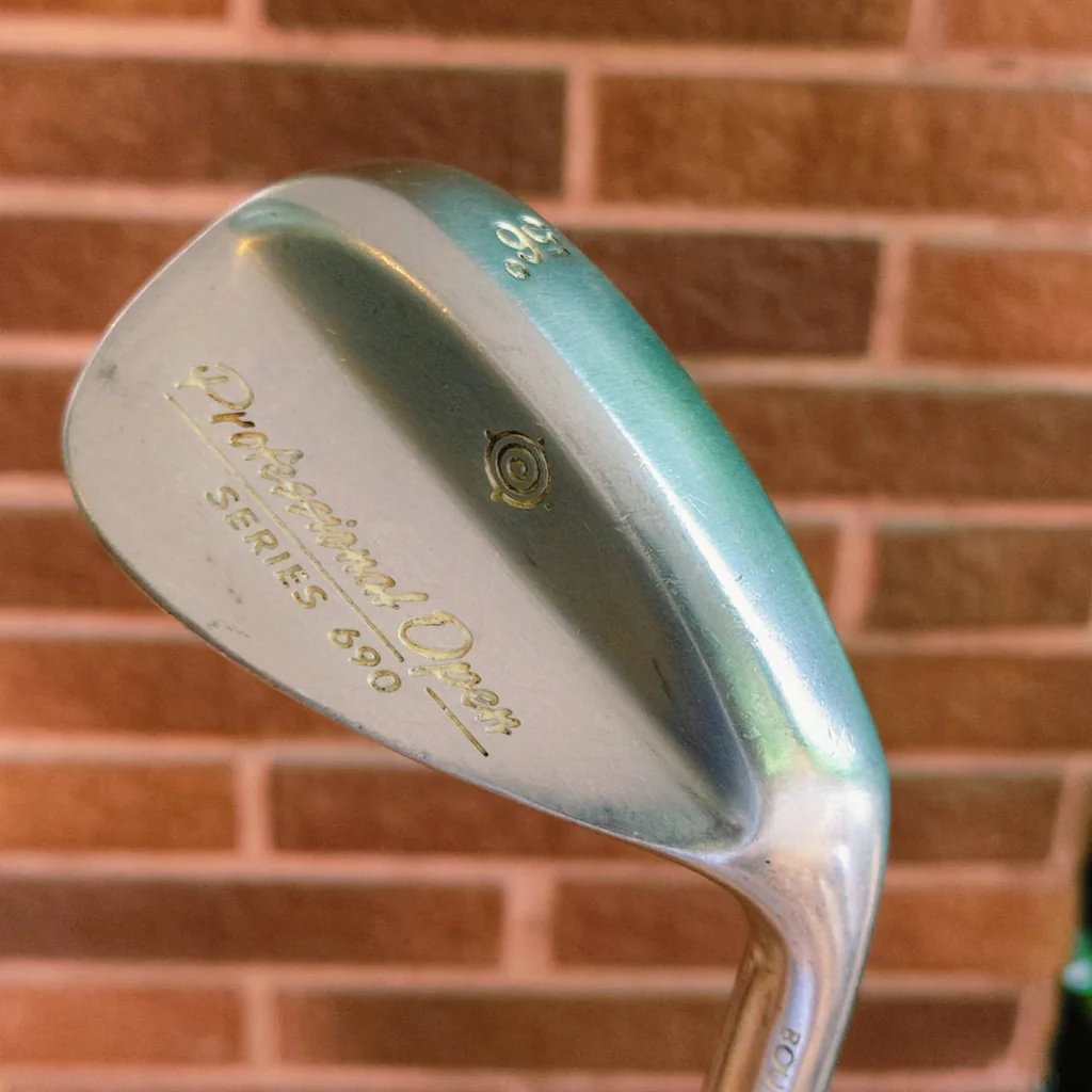 Wedge Professional Open Series 690 Loft 56° 🔥 "ระเบิดทรายนุ่มมือ เปิดหน้าใบแต่งช็อตได้อย่างอิสระ! Wedge Professional Open Series 690 Loft 56° 🔥 "ระเบิดทรายนุ่มมือ เปิดหน้าใบแต่งช็อตได้อย่างอิสระ!
