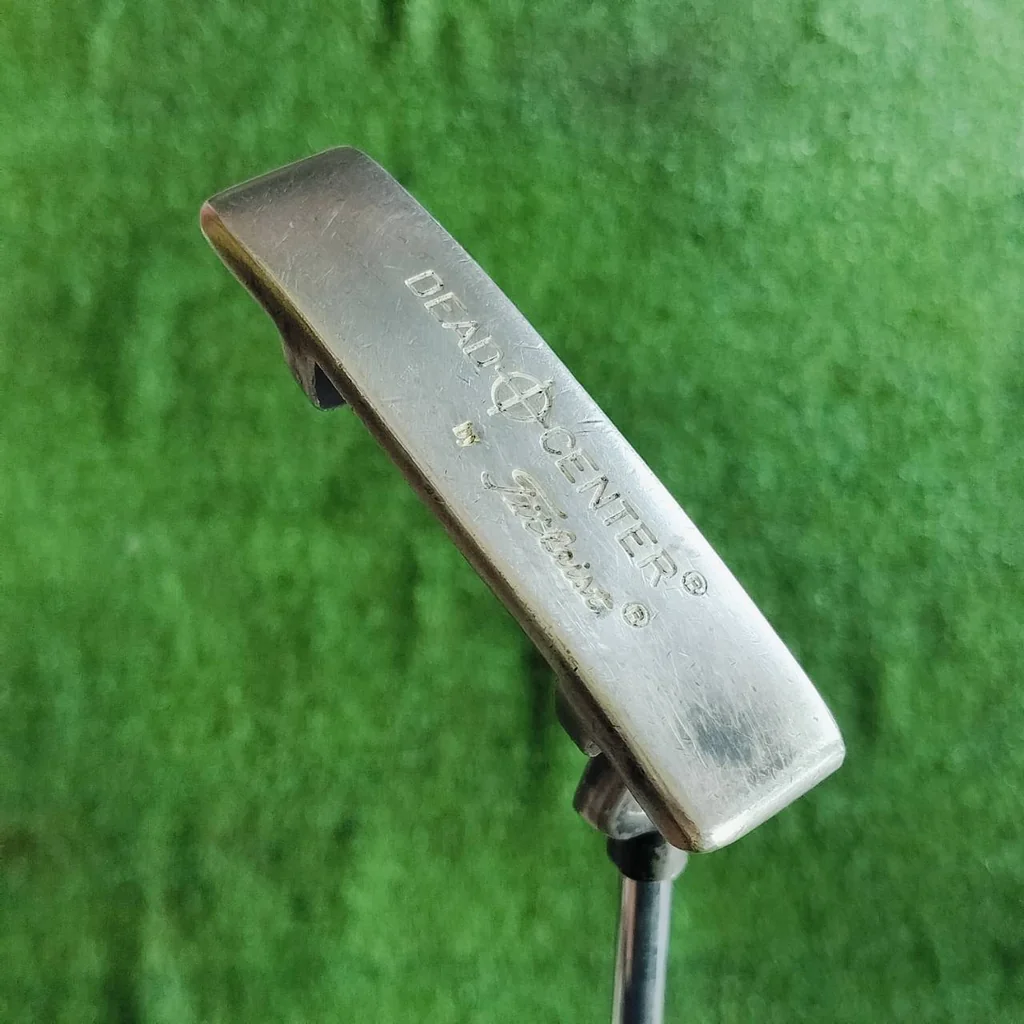 Titleist Dead Center Putter SP-201 ยาว 35 นิ้ว กริพเปลี่ยนใหม่อย่างดี ตัวเด็ดๆ เจ๋งๆสุดๆ ของ Titleist เลยค่ะ ไม้กอล์ฟพรีเมี่ยมมือสอง ของแท้ By NakaraLuxurious Titleist Dead Center Putter SP-201 ยาว 35 นิ้ว กริพเปลี่ยนใหม่อย่างดี ตัวเด็ดๆ เจ๋งๆสุดๆ ของ Titleist เลยค่ะ ไม้กอล์ฟพรีเมี่ยมมือสอง ของแท้ By NakaraLuxurious