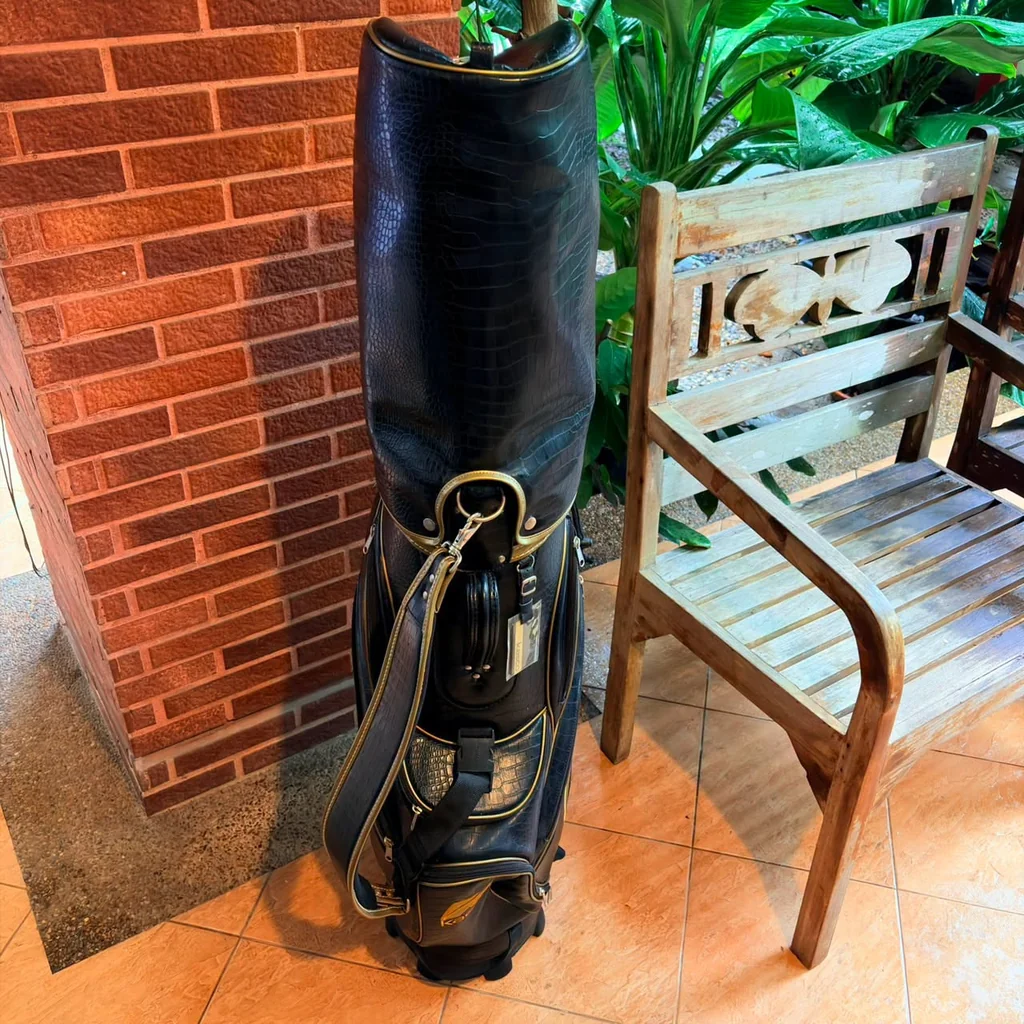Golf Bag Kasco Luxurious สัมผัสความหรูหราขั้นสุดระดับลักชัวรี่ในสนาม Golf Bag Kasco Luxurious สัมผัสความหรูหราขั้นสุดระดับลักชัวรี่ในสนาม