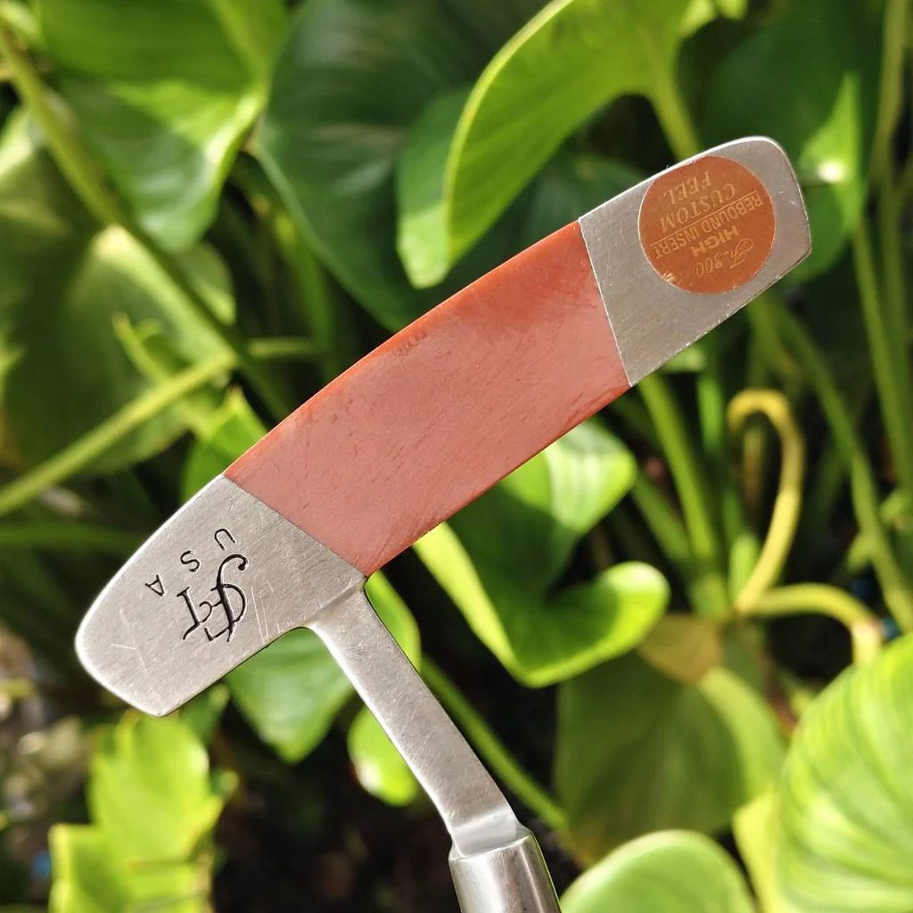 พัตเตอร์ Fisher Touch Falcon โดดเด่นด้วยเทคโนโลยีหน้าไม้แบบพิเศษที่เรียกว่า Kevflex insert พัตเตอร์ Fisher Touch Falcon โดดเด่นด้วยเทคโนโลยีหน้าไม้แบบพิเศษที่เรียกว่า Kevflex insert