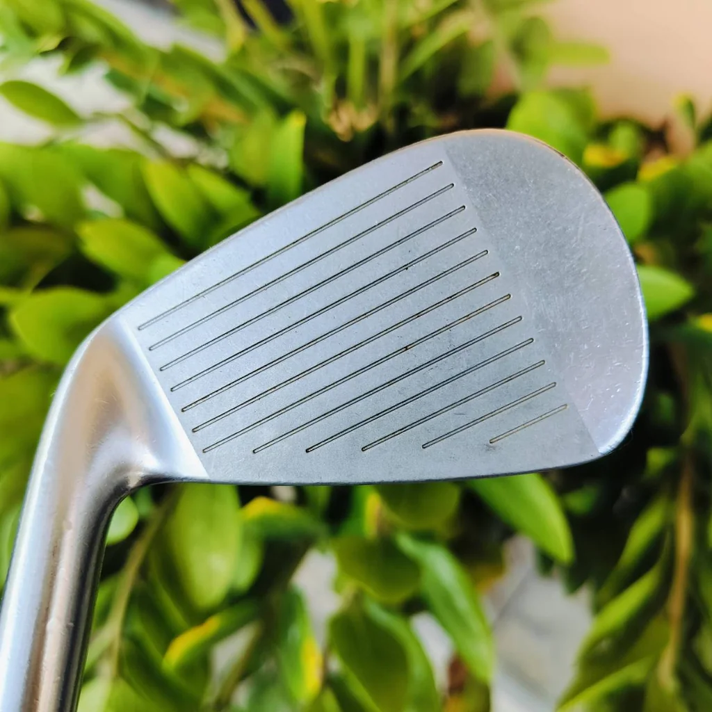 เหล็ก 4 SRIXON I-404 วัสดุ FORGED PREMIUM JAPAN มี CAVITY ตีทั้งนุ่มนวล เข้าบอลแน่น ก้าน NSPRO 950 FLEX S ไม้กอล์ฟพรีเมี่ยมมือสอง ของแท้ By NakaraLuxurious เหล็ก 4 SRIXON I-404 วัสดุ FORGED PREMIUM JAPAN มี CAVITY ตีทั้งนุ่มนวล เข้าบอลแน่น ก้าน NSPRO 950 FLEX S ไม้กอล์ฟพรีเมี่ยมมือสอง ของแท้ By NakaraLuxurious