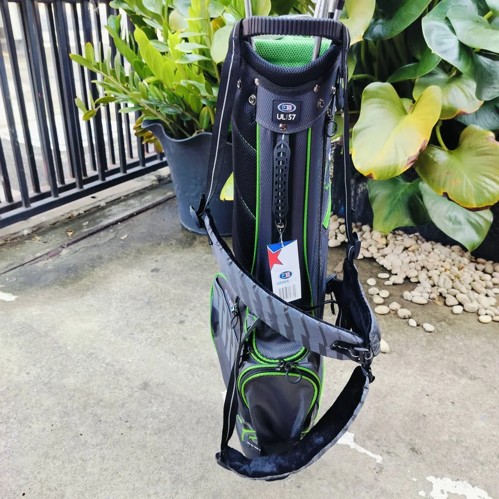 ชุดไม้กอล์ฟสำหรับเด็ก ของใหม่!!! U.S. KIDS GOLF 57″ WT-15s model (15% lighter club heads) เบาลง 15% ความสูง : 57-60 นิ้ว หรือ 144-152 เซนติเมตร ชุดไม้กอล์ฟสำหรับเด็ก ของใหม่!!! U.S. KIDS GOLF 57″ WT-15s model (15% lighter club heads) เบาลง 15% ความสูง : 57-60 นิ้ว หรือ 144-152 เซนติเมตร