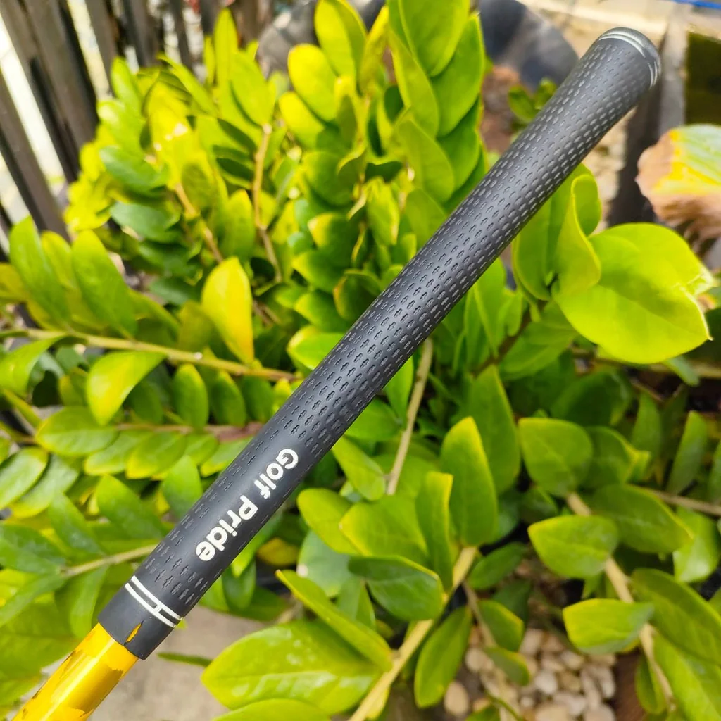 DRIVER TITLEIST 907 D2 องศา 10.5 ก้าน FUJIKURA ROMBAX FLEX S หัวใหญ่ตีง่าย ตีไกล มันส์ๆ หน้ากว้าง ชดเชยความผิดพลาดได้สูงสุด ไม้กอล์ฟพรีเมี่ยมมือสอง ของแท้ By NakaraLuxurious DRIVER TITLEIST 907 D2 องศา 10.5 ก้าน FUJIKURA ROMBAX FLEX S หัวใหญ่ตีง่าย ตีไกล มันส์ๆ หน้ากว้าง ชดเชยความผิดพลาดได้สูงสุด ไม้กอล์ฟพรีเมี่ยมมือสอง ของแท้ By NakaraLuxurious