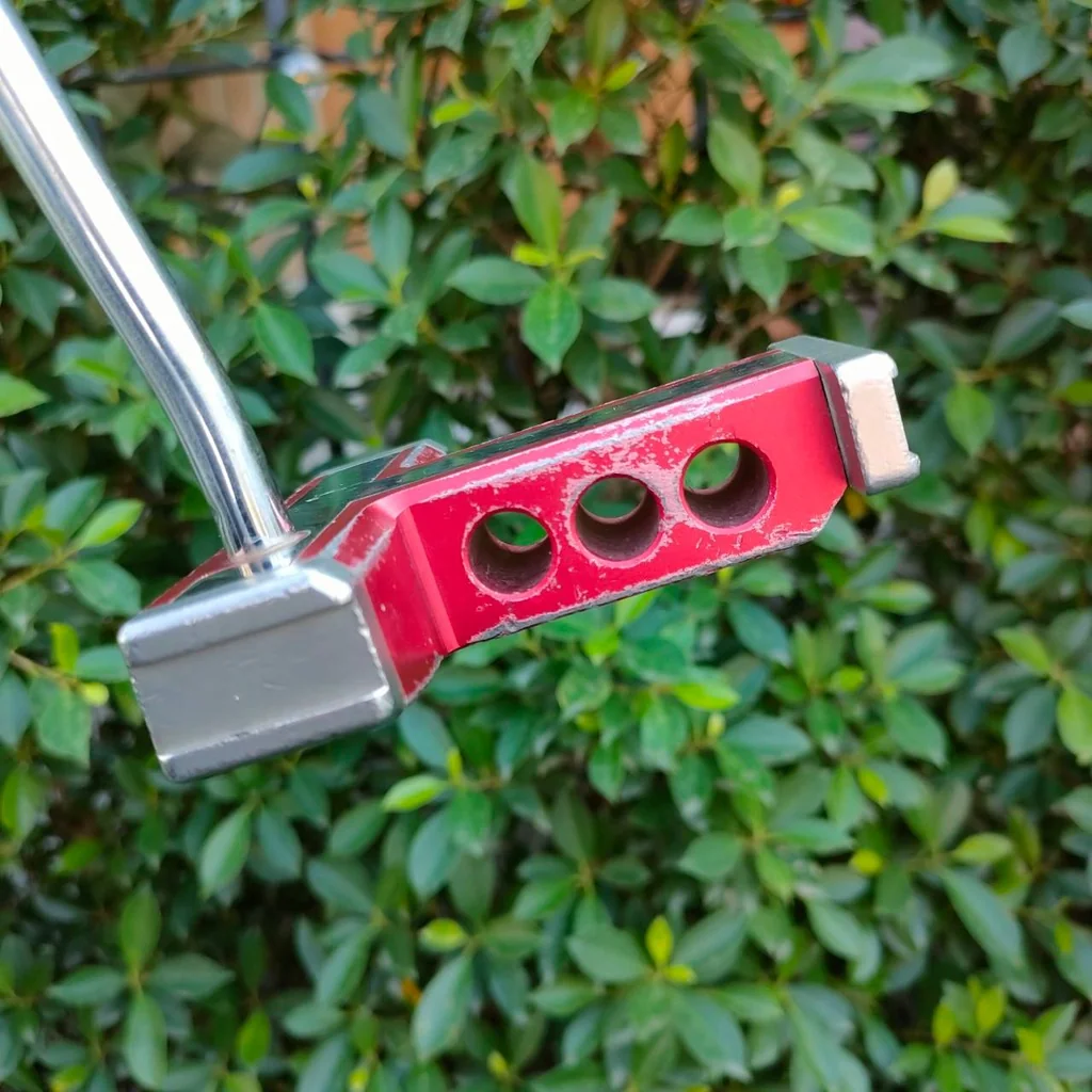 PUTTER SRIXON P-514 ความยาว 33 นิ้ว รูปทรงเอกลักษณ์ พัตต์ง่าย เล็งง่าย เมื่อสโตรคเบี้ยวจะเห็นชัด หน้า Milled เกาะไลน์สุดๆ PUTTER SRIXON P-514 ความยาว 33 นิ้ว รูปทรงเอกลักษณ์ พัตต์ง่าย เล็งง่าย เมื่อสโตรคเบี้ยวจะเห็นชัด หน้า Milled เกาะไลน์สุดๆ