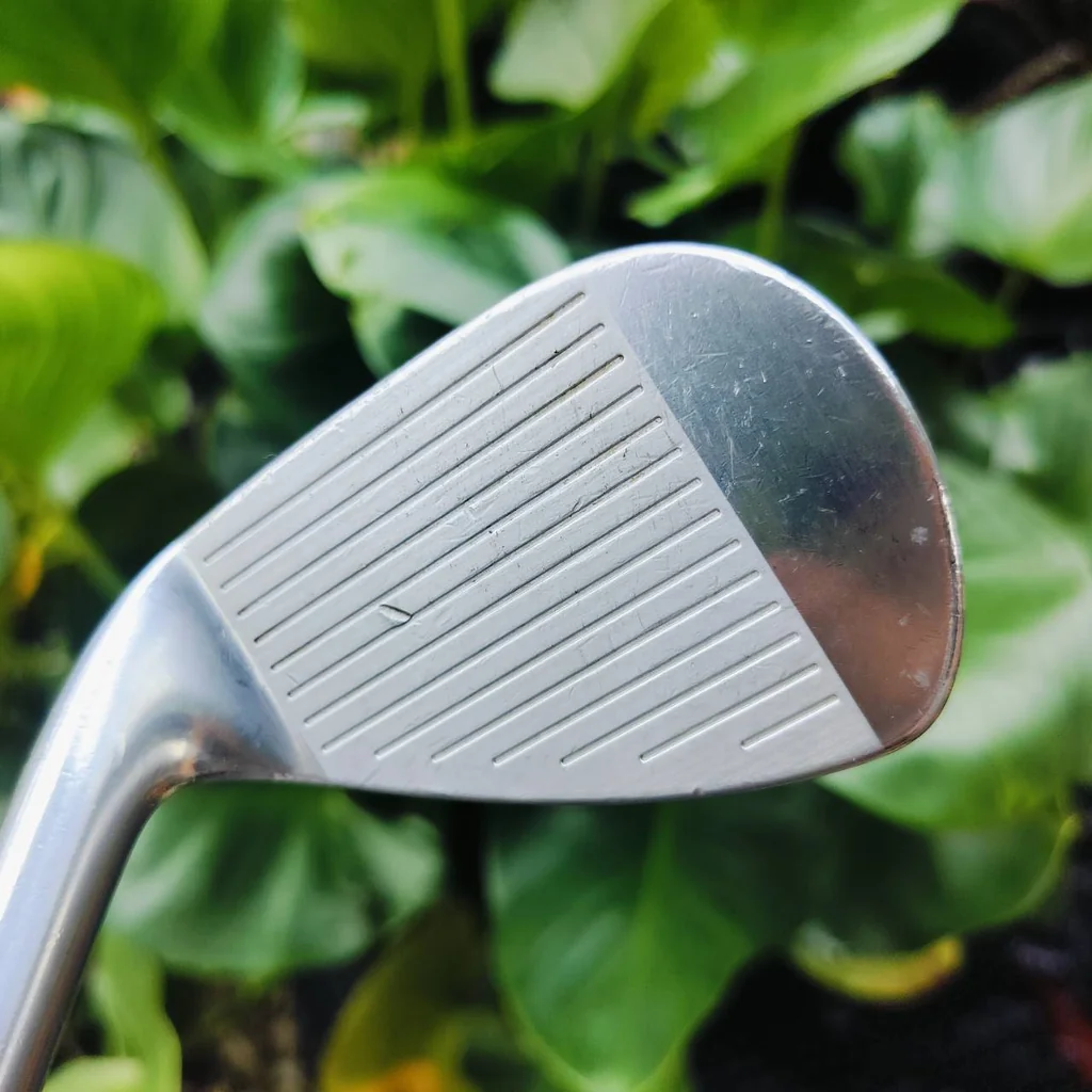 PW SRIXON Z765 FORGED ก้าน DYNAMIC GOLD S200 เป็นเนื้อ FORGED สุดพรีเมี่ยม ไม้กอล์ฟพรีเมี่ยมมือสอง ของแท้ By NakaraLuxurious PW SRIXON Z765 FORGED ก้าน DYNAMIC GOLD S200 เป็นเนื้อ FORGED สุดพรีเมี่ยม ไม้กอล์ฟพรีเมี่ยมมือสอง ของแท้ By NakaraLuxurious