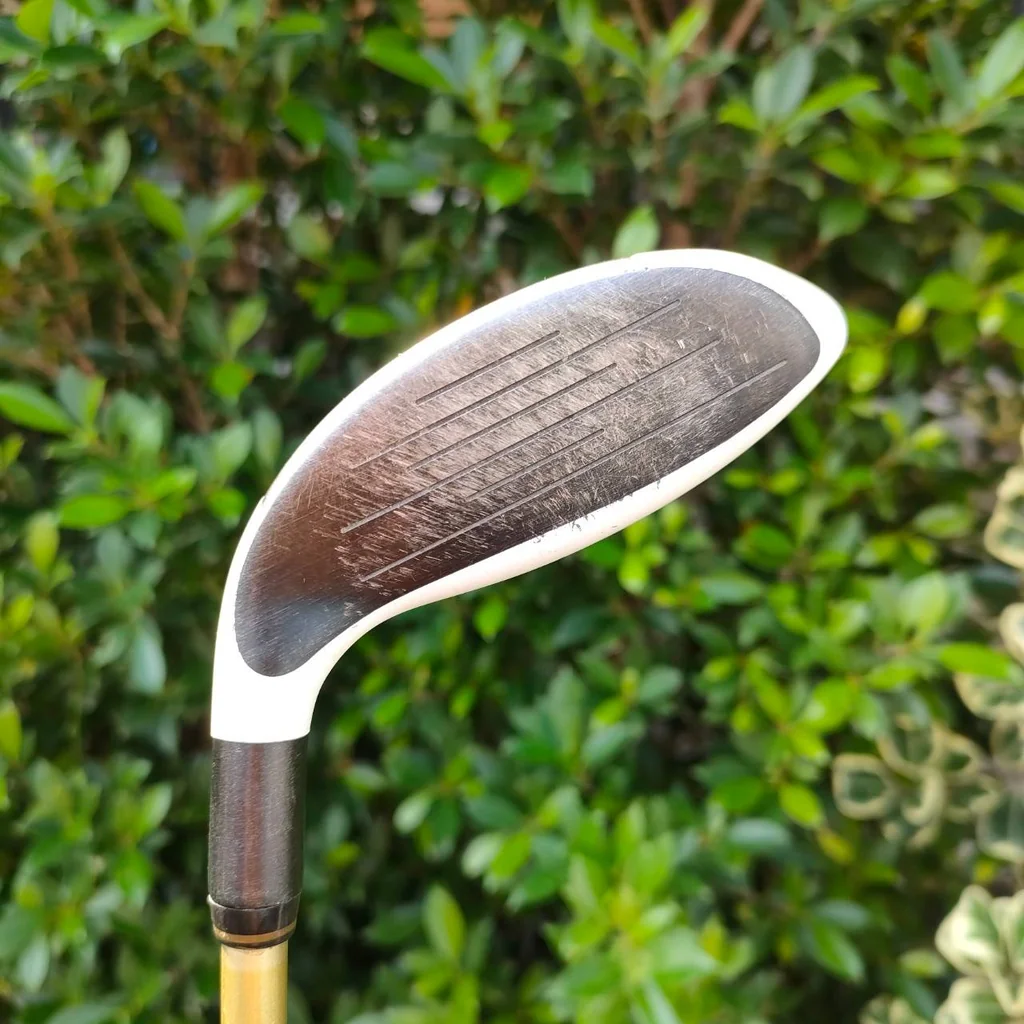 HYBRID 3 TAYLORMADE BURNER SUPERFAST 2.0 ตระกูลนี้เน้นตีง่าย แต่ SUPERFAST 2.0 เพิ่มระยะ และเพิ่มความดุดันได้ดีมากครับ
