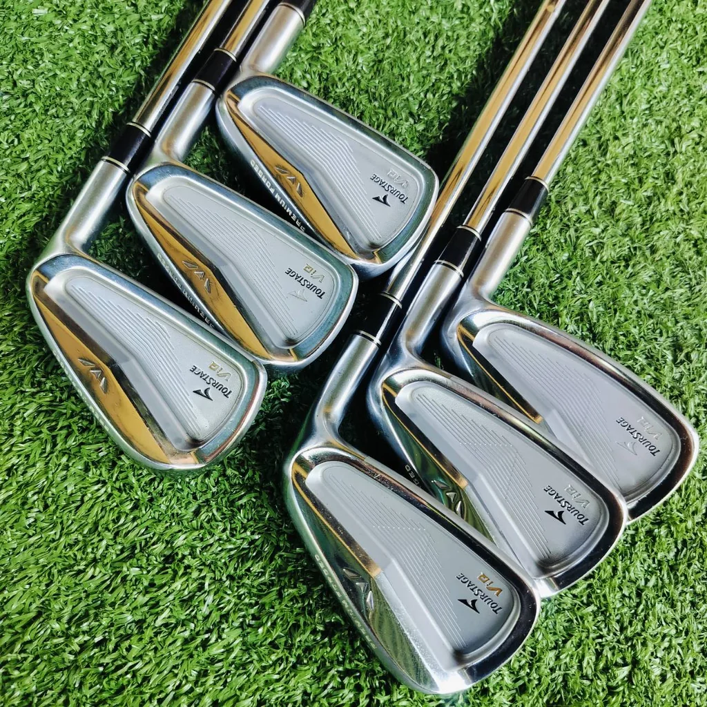 ชุดเหล็ก TOURSTAGE VIQ วัสดุ PREMIUM FORGED สวยจัด ตีนุ่มแบบจัดๆ และตีง่าย พรีเมี่ยมจริง มี CAVITY ช่วยให้ตีง่ายขึ้น และ ตีตรงอย่างมากเลยค่ะ แน่นๆ สปินดีด้วย ก้าน NS PRO V90 FLEX R เบา 90 กรัม ไม้กอล์ฟพรีเมี่ยมมือสอง ของแท้ By NakaraLuxurious ชุดเหล็ก TOURSTAGE VIQ วัสดุ PREMIUM FORGED สวยจัด ตีนุ่มแบบจัดๆ และตีง่าย พรีเมี่ยมจริง มี CAVITY ช่วยให้ตีง่ายขึ้น และ ตีตรงอย่างมากเลยค่ะ แน่นๆ สปินดีด้วย ก้าน NS PRO V90 FLEX R เบา 90 กรัม ไม้กอล์ฟพรีเมี่ยมมือสอง ของแท้ By NakaraLuxurious