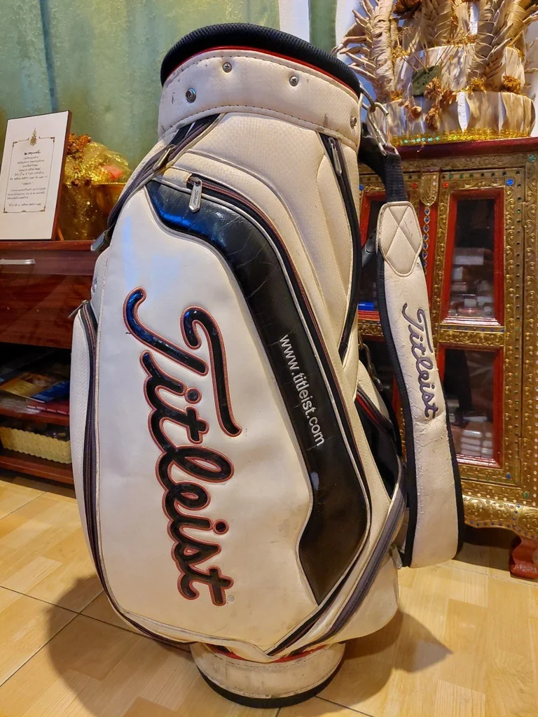 ถุงกอล์ฟ Titleist *มีตำหนิ ถุงกอล์ฟ Titleist *มีตำหนิ