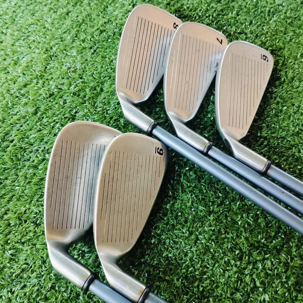 ชุดเหล็ก Callaway BIGBERTHAR มีเหล็ก 6 7 8 9 PW ก้าน RCH FLEX LITE ก้านเบา สำหรับท่านี่สปีดไม่แรง จะช่วยให้เร่งสปีดได้ดี ตีง่าย ไม้กอล์ฟพรีเมี่ยมมือสอง ของแท้ By NakaraLuxurious ชุดเหล็ก Callaway BIGBERTHAR มีเหล็ก 6 7 8 9 PW ก้าน RCH FLEX LITE ก้านเบา สำหรับท่านี่สปีดไม่แรง จะช่วยให้เร่งสปีดได้ดี ตีง่าย ไม้กอล์ฟพรีเมี่ยมมือสอง ของแท้ By NakaraLuxurious