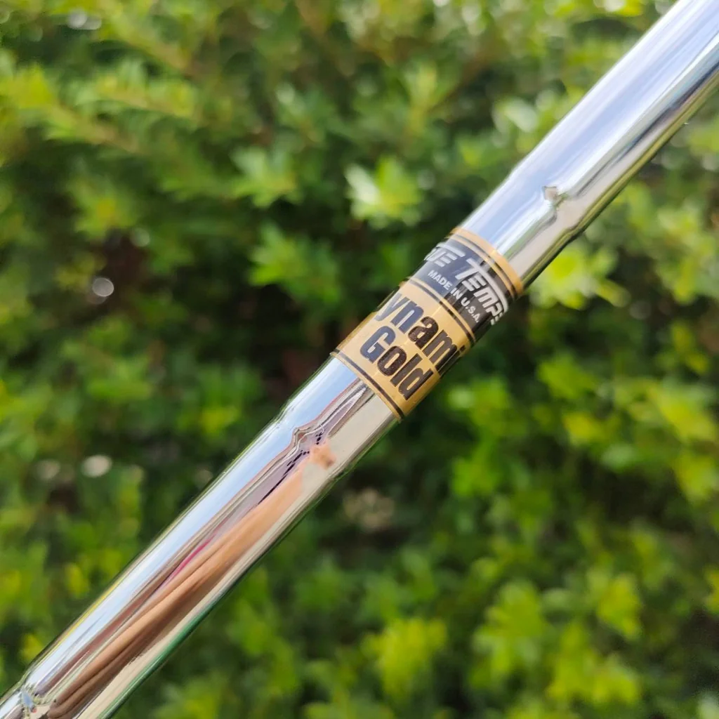 ก้าน DYNAMIC GOLD ของใหม่!!! ความยาว 45 FLEX R300 สำหรับท่าน ที่หาก้านเหล็กของแท้ ใส่ Driver หรือใส่ Fairway Woods มือหนึ่ง ของแท้ BY NakaraLuxurious ก้าน DYNAMIC GOLD ของใหม่!!! ความยาว 45 FLEX R300 สำหรับท่าน ที่หาก้านเหล็กของแท้ ใส่ Driver หรือใส่ Fairway Woods มือหนึ่ง ของแท้ BY NakaraLuxurious