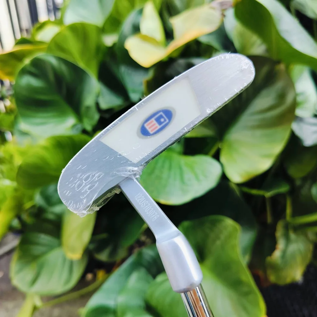 ชุดไม้กอล์ฟสำหรับเด็ก ของใหม่!!! U.S. KIDS GOLF 57″ WT-15s model (15% lighter club heads) เบาลง 15% ความสูง : 57-60 นิ้ว หรือ 144-152 เซนติเมตร ชุดไม้กอล์ฟสำหรับเด็ก ของใหม่!!! U.S. KIDS GOLF 57″ WT-15s model (15% lighter club heads) เบาลง 15% ความสูง : 57-60 นิ้ว หรือ 144-152 เซนติเมตร
