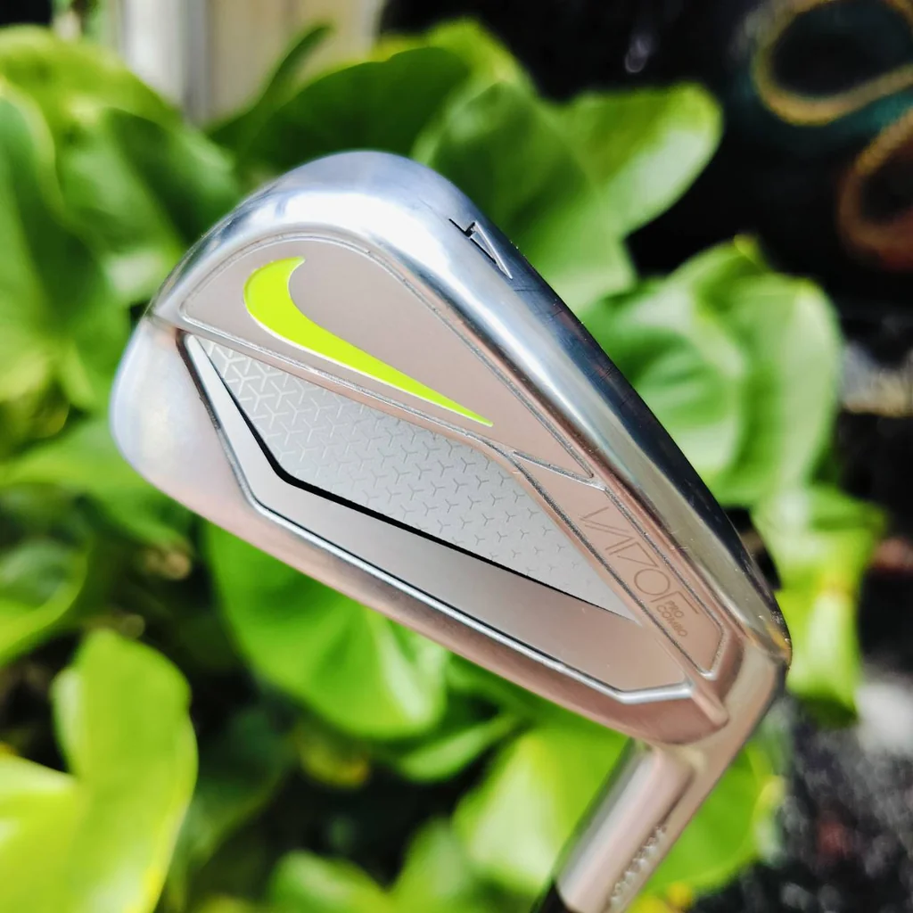เหล็ก 4 NIKE VAPOR PRO COMBO FORGED ก้าน NSPRO 950 FLEX R หน้าเหล็ก เพื่อให้เกิดประสิทธิภาพที่ดีขึ้นและการตีลูกที่ชัดขึ้น ไม้กอล์ฟพรีเมี่ยมมือสอง ของแท้ By NakaraLuxurious เหล็ก 4 NIKE VAPOR PRO COMBO FORGED ก้าน NSPRO 950 FLEX R หน้าเหล็ก เพื่อให้เกิดประสิทธิภาพที่ดีขึ้นและการตีลูกที่ชัดขึ้น ไม้กอล์ฟพรีเมี่ยมมือสอง ของแท้ By NakaraLuxurious